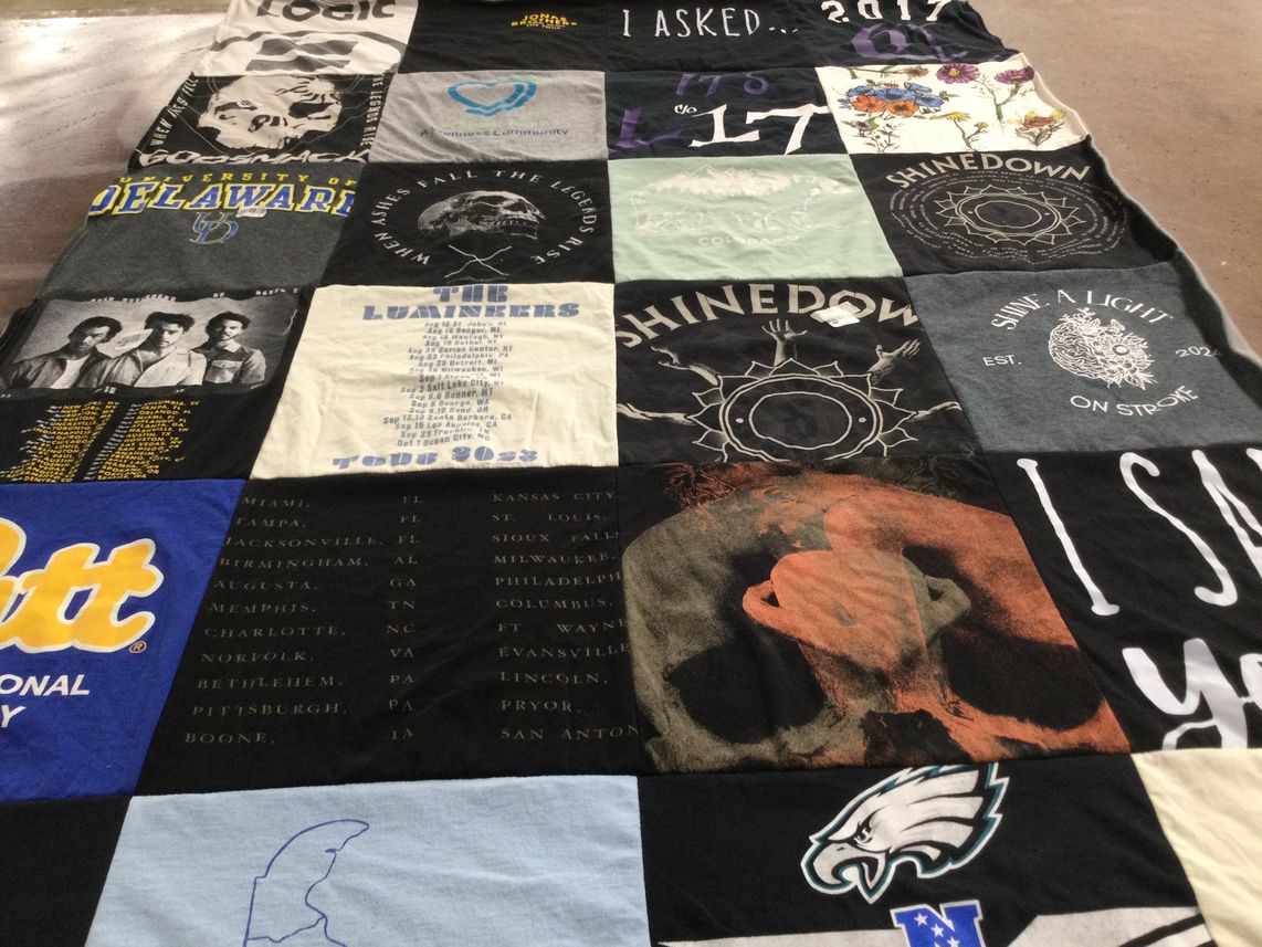 T-shirt quilt featuring philadelphia eagles by Rachel from DE
