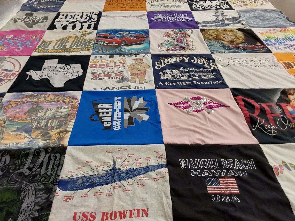 T-shirt quilt with travel, beach themes by Suzanne from TX