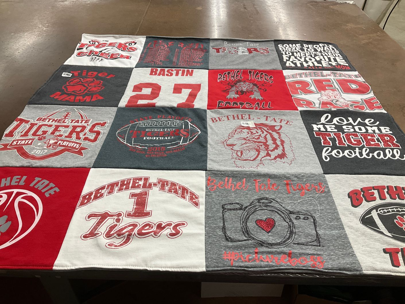 T-shirt quilt featuring bethel-tate tigers by Terri from OH