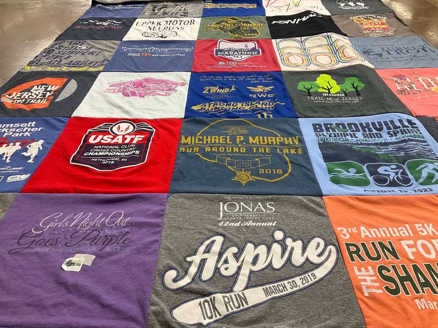 T-shirt quilt with running, triathlons themes by Alison from NY