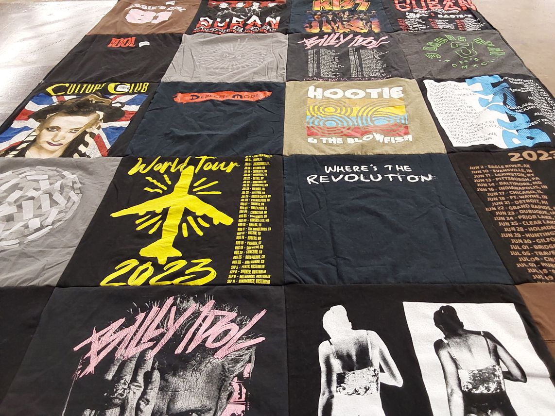 T-shirt quilt with music, concerts themes by Douangdara from TX