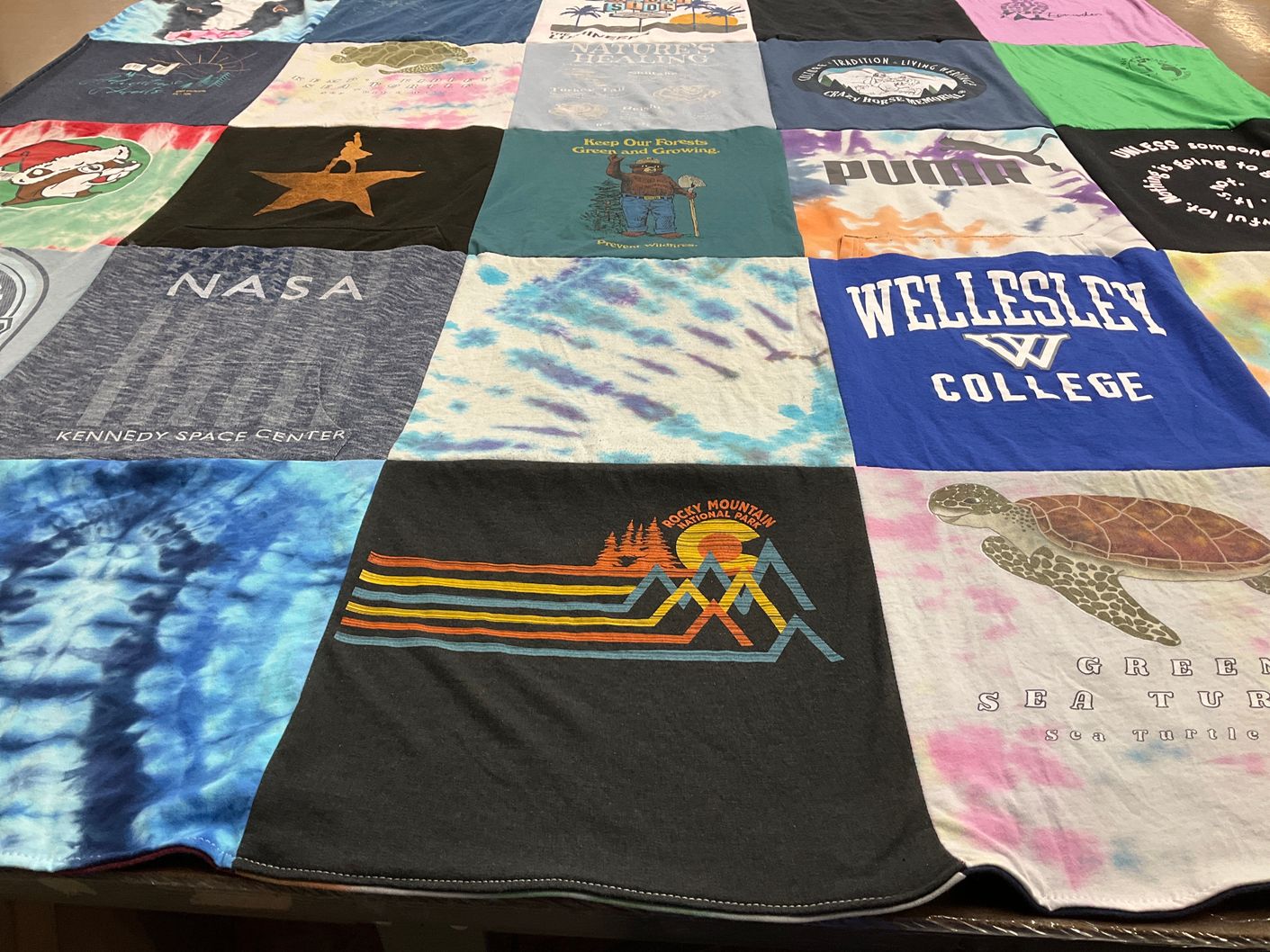 T-shirt quilt from wellesley college by Zarya from FL
