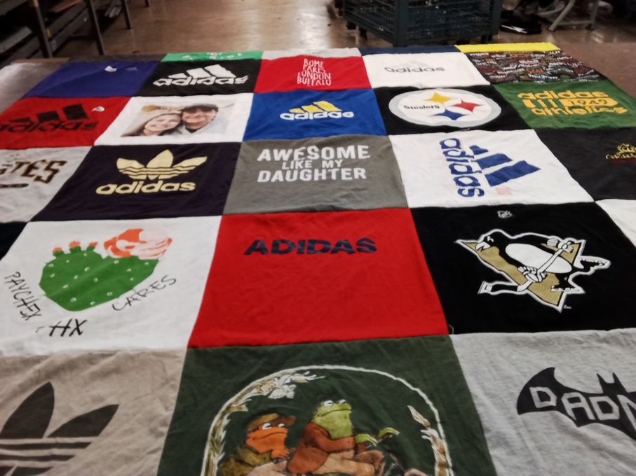 T-shirt quilt featuring pittsburgh steelers, pittsburgh penguins by Autumn from NY