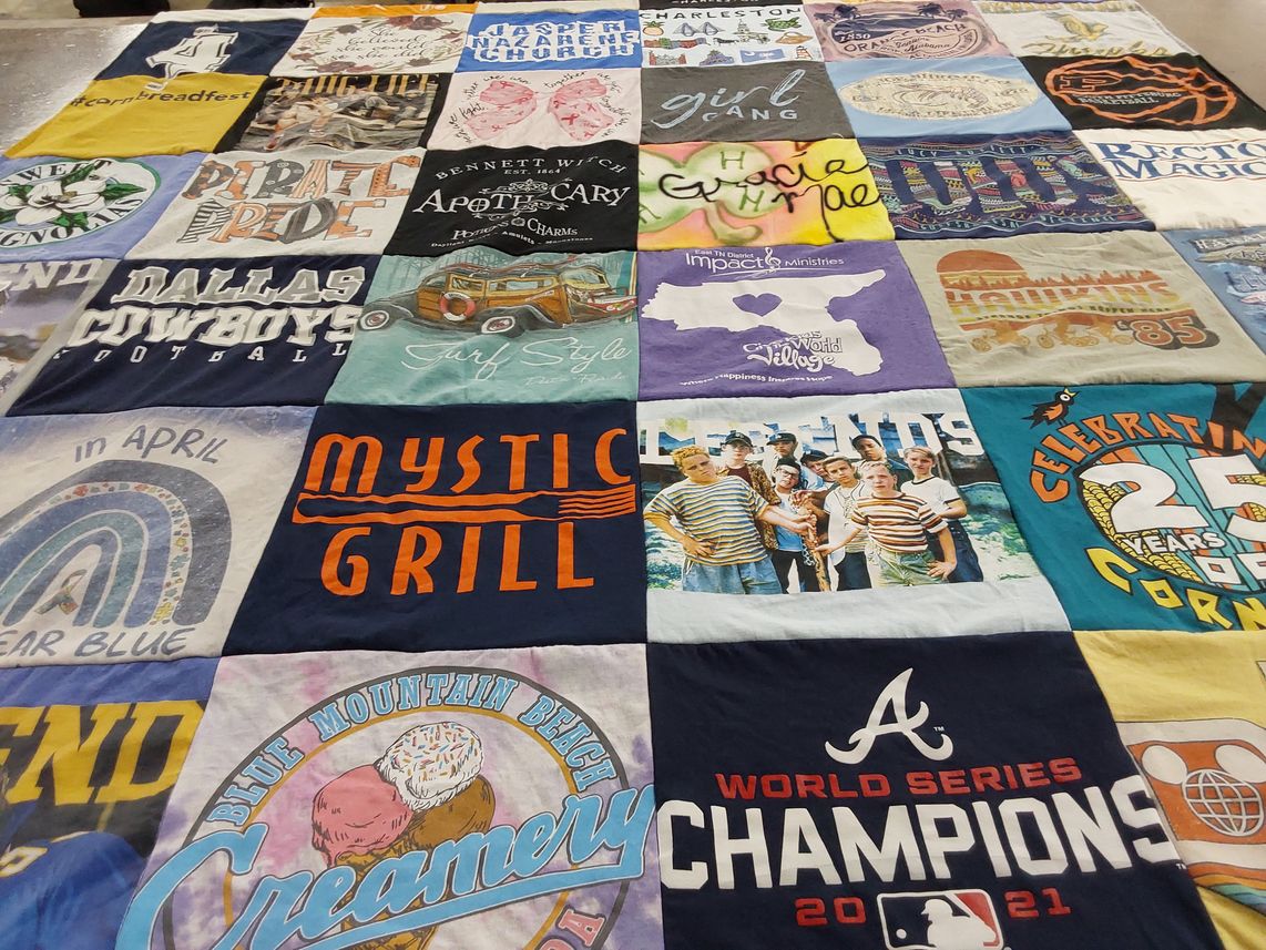 T-shirt quilt featuring dallas cowboys, atlanta braves by Gracie-Mae from TN