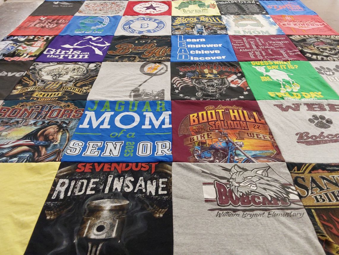 T-shirt quilt featuring bobcats by Becky from MO