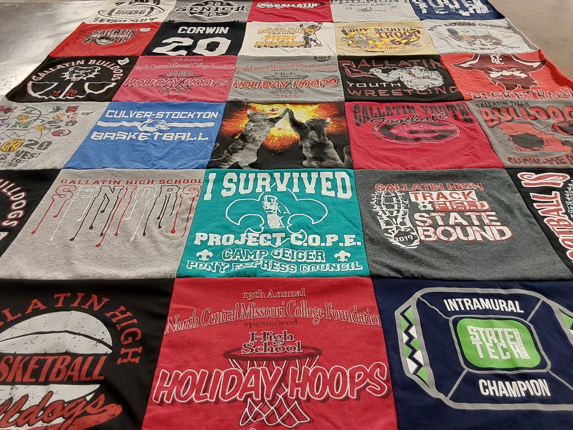 T-shirt quilt featuring gallatin bulldogs, gallatin high school basketball by Vicki from MO