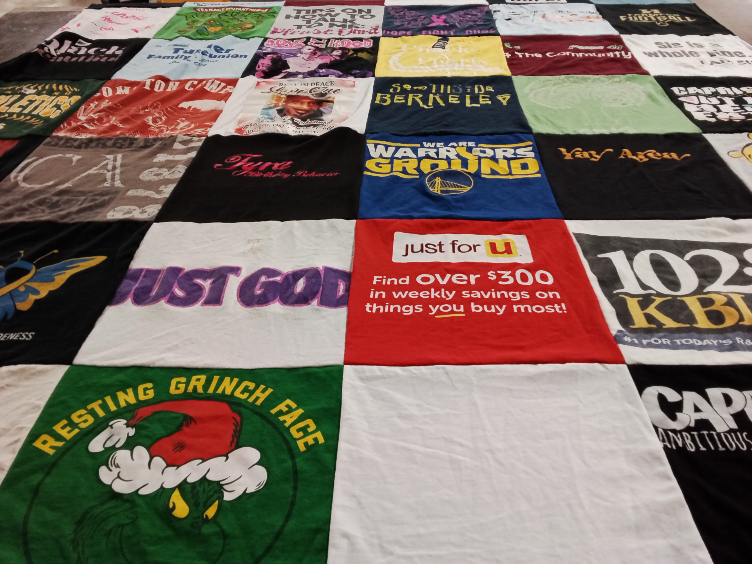 T-shirt quilt featuring golden state warriors by Tyra-Lynn from CA