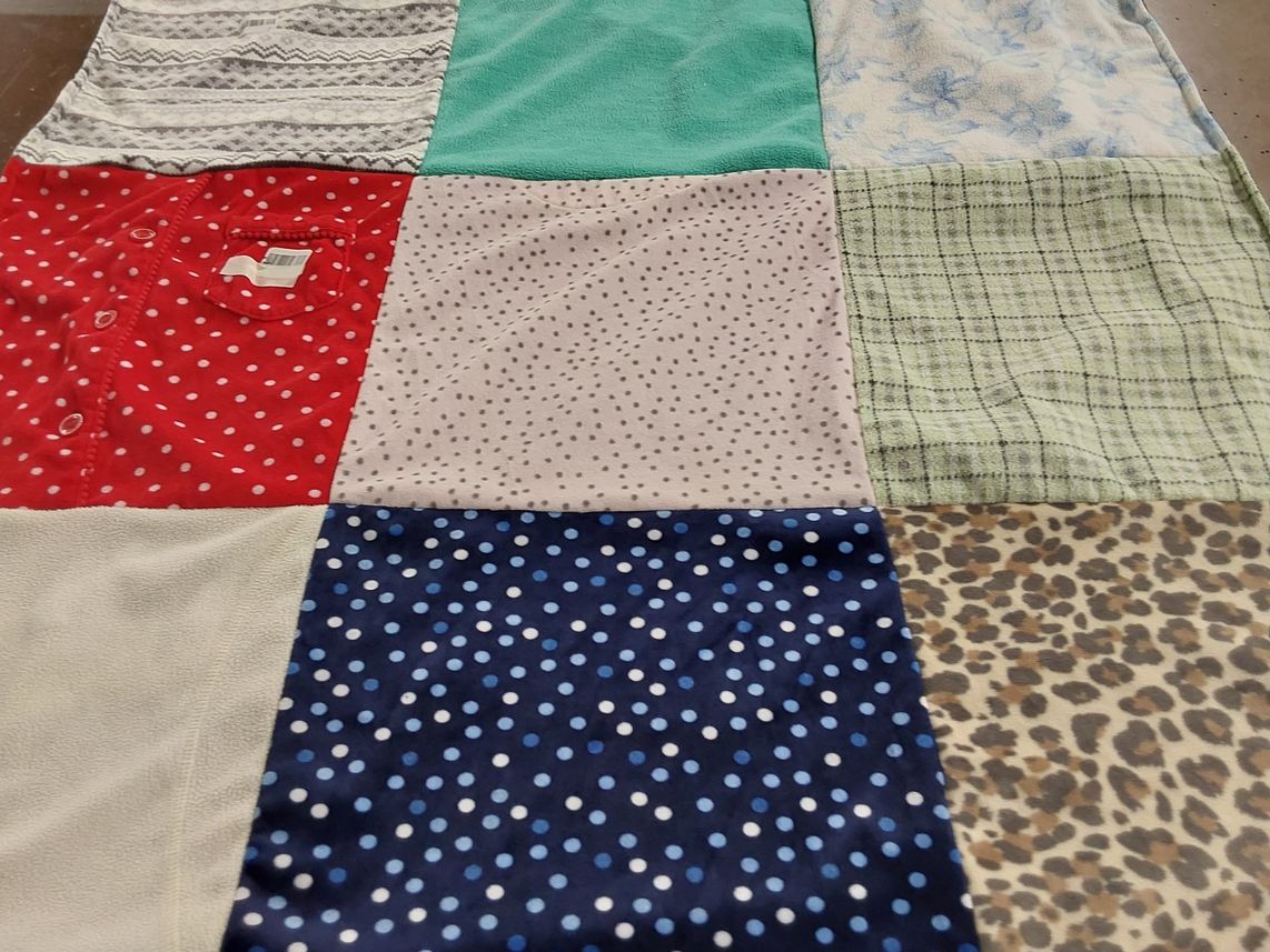 T-shirt quilt by Araceli from CA