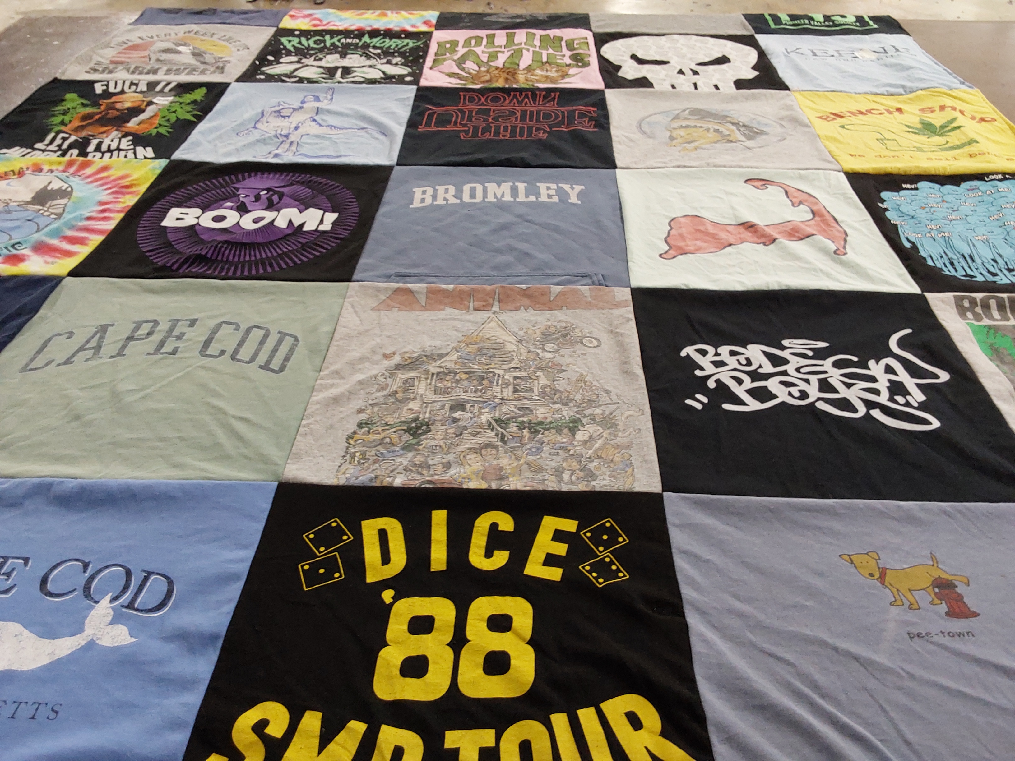 T-shirt quilt with anime, comedy themes by Jessica from CT