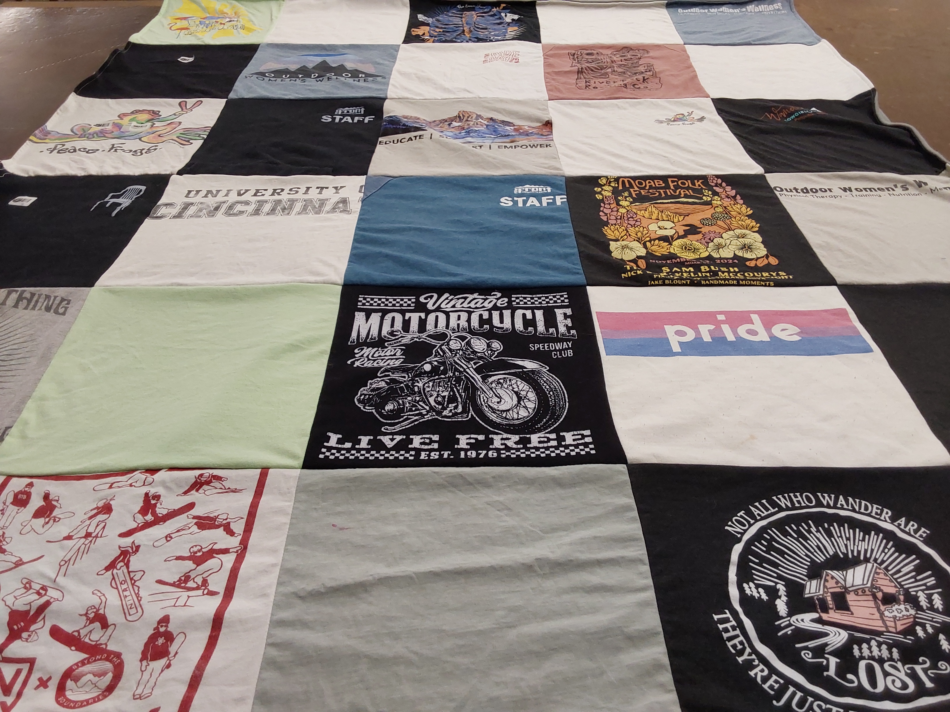 T-shirt quilt from university of cincinnati by Shannon from UT