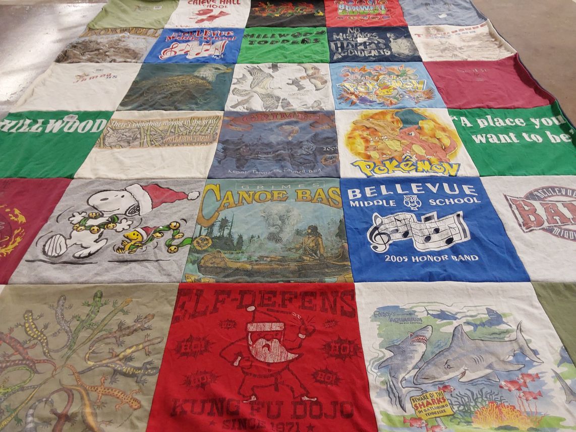 T-shirt quilt from bellevue middle school by Cynthia from TN