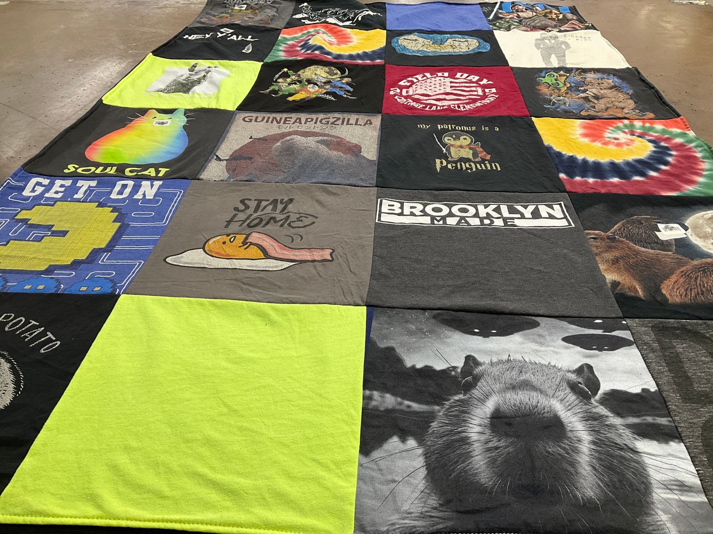 T-shirt quilt with animals, gaming themes by Marco from NY