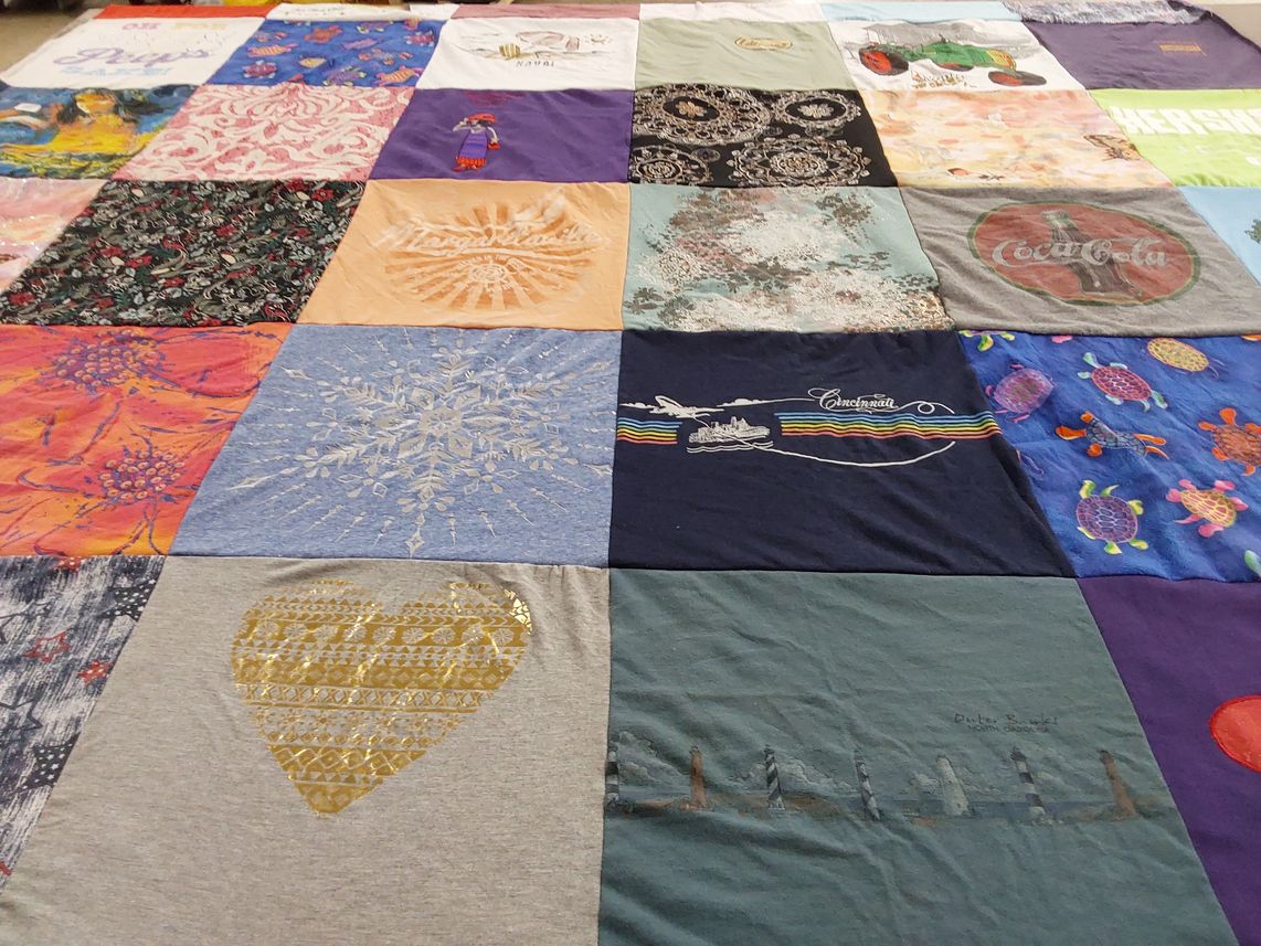 T-shirt quilt by Joyce from IL