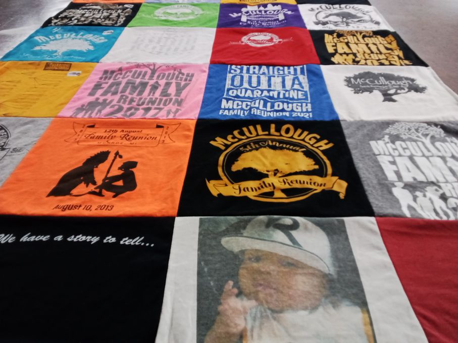 T-shirt quilt with family, reunions themes by Gladys from PA