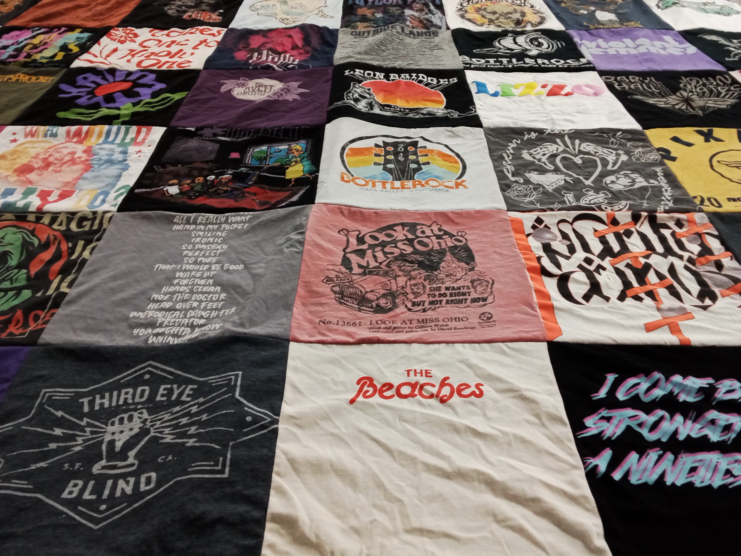 T-shirt quilt with music, concerts themes by Alane from KS