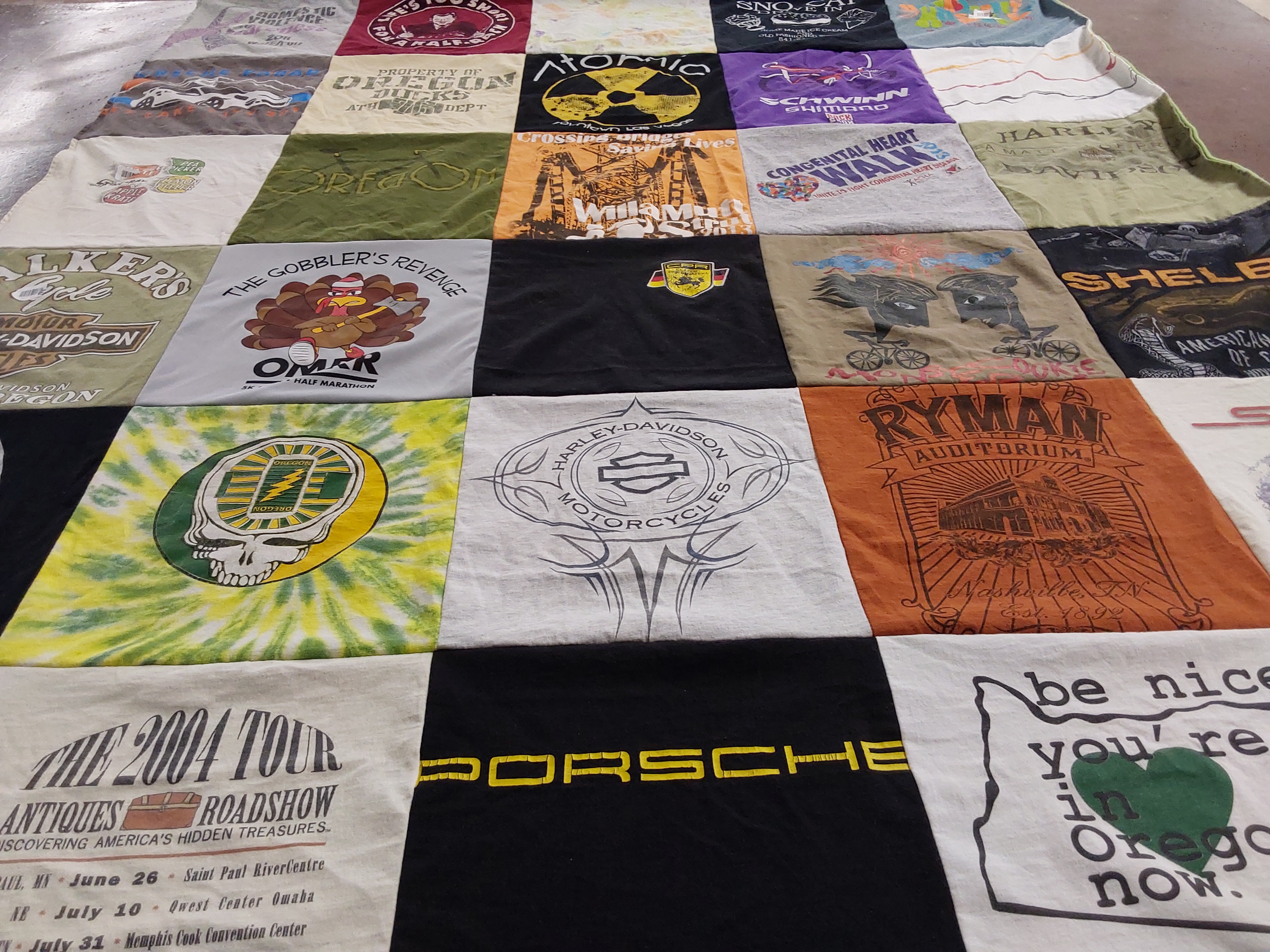 T-shirt quilt with motorcycles, antiques themes by Linae from OR