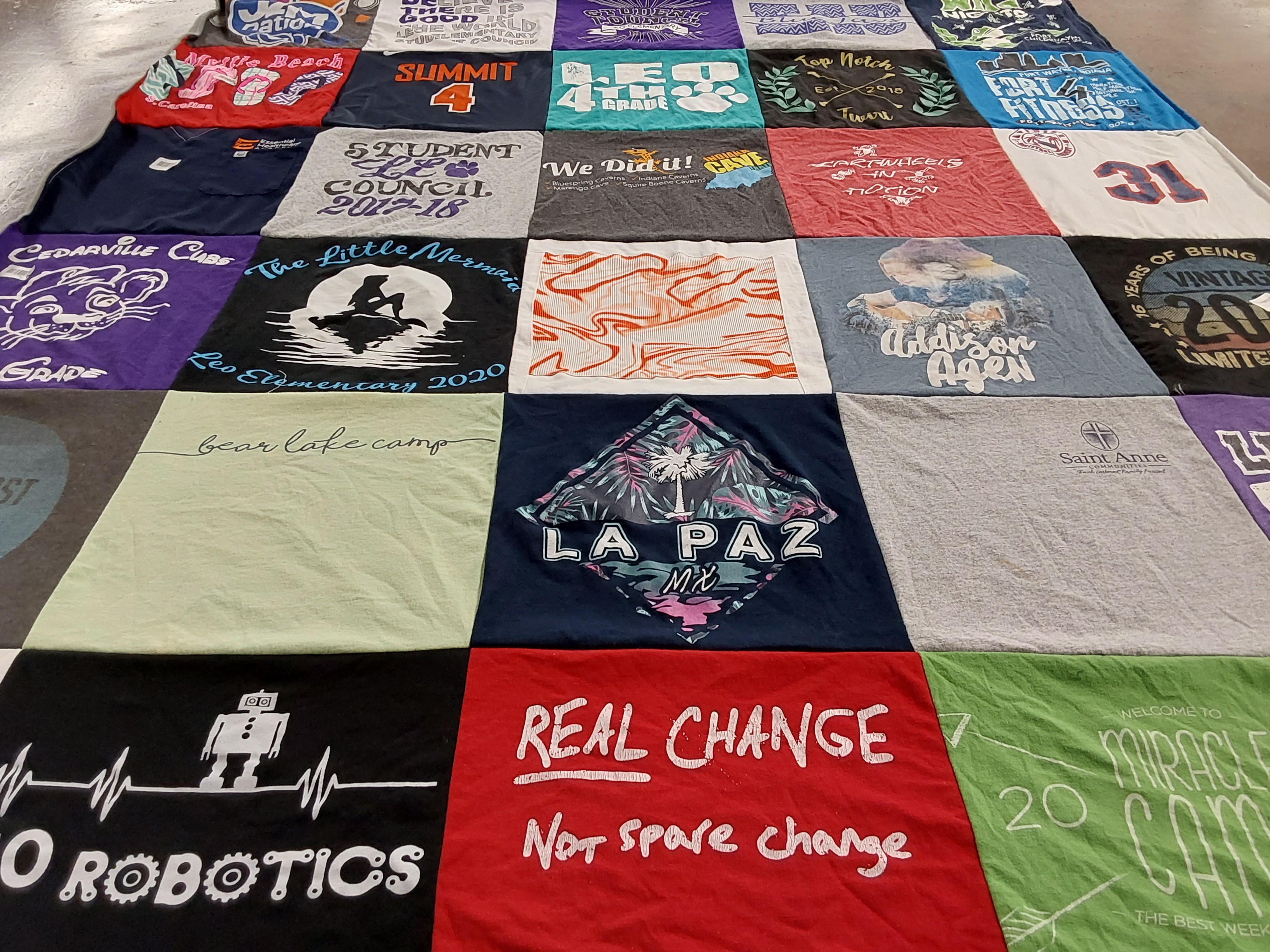T-shirt quilt from rio elementary school, saint anne university by Gwen from IN