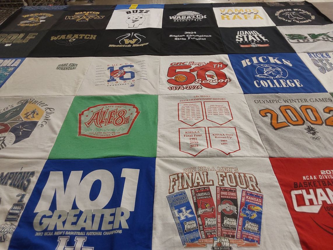 T-shirt quilt featuring kentucky wildcats, louisville cardinals by Audrey from UT