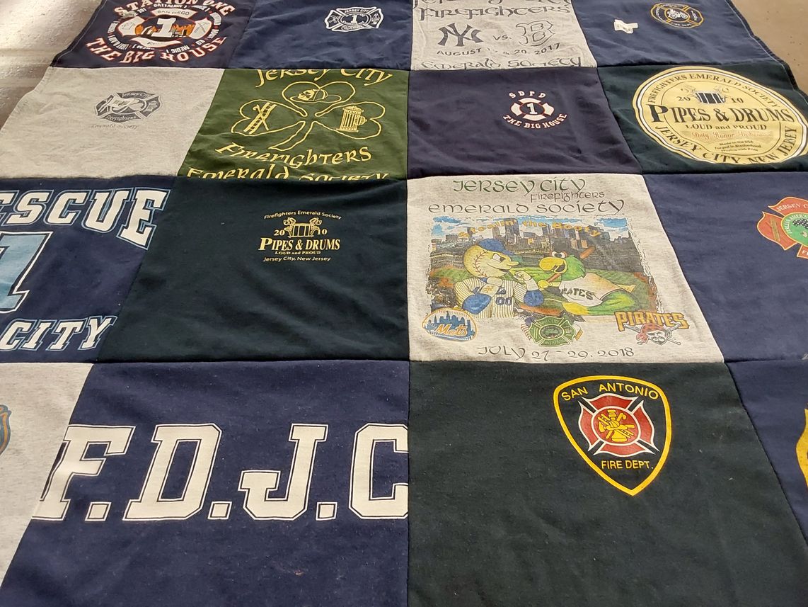 T-shirt quilt featuring new york mets, pittsburgh pirates by Elyse from NJ