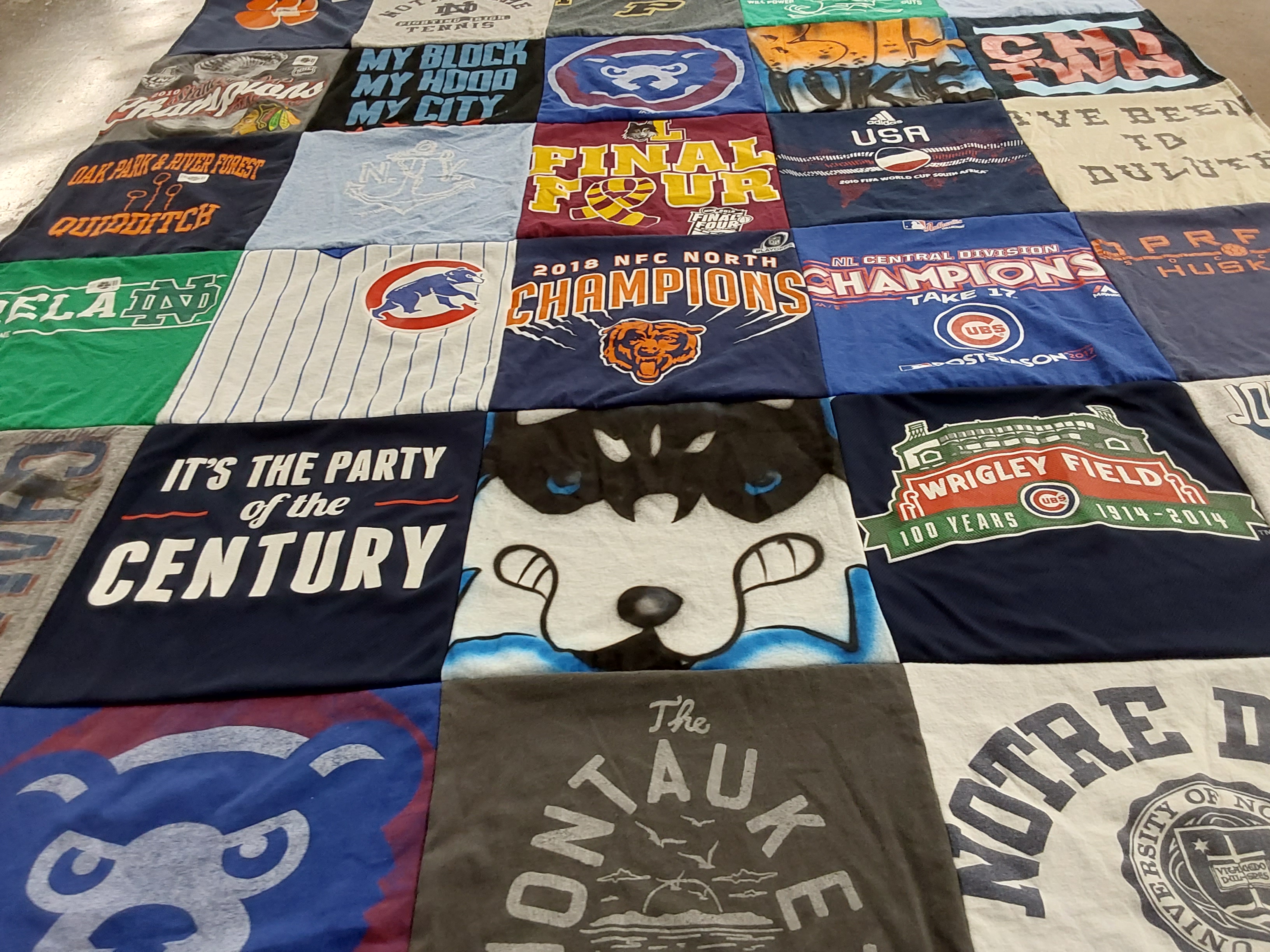 T-shirt quilt featuring chicago cubs, chicago bears by Lukas from IL