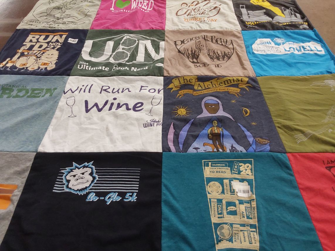 T-shirt quilt from university of idaho by Amy from ID