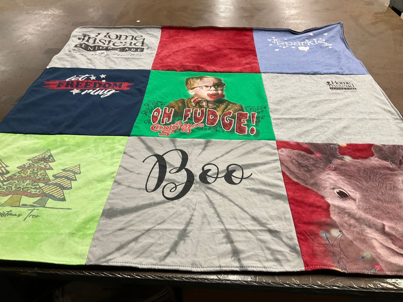 T-shirt quilt with christmas, decorations themes by Bridget from AL