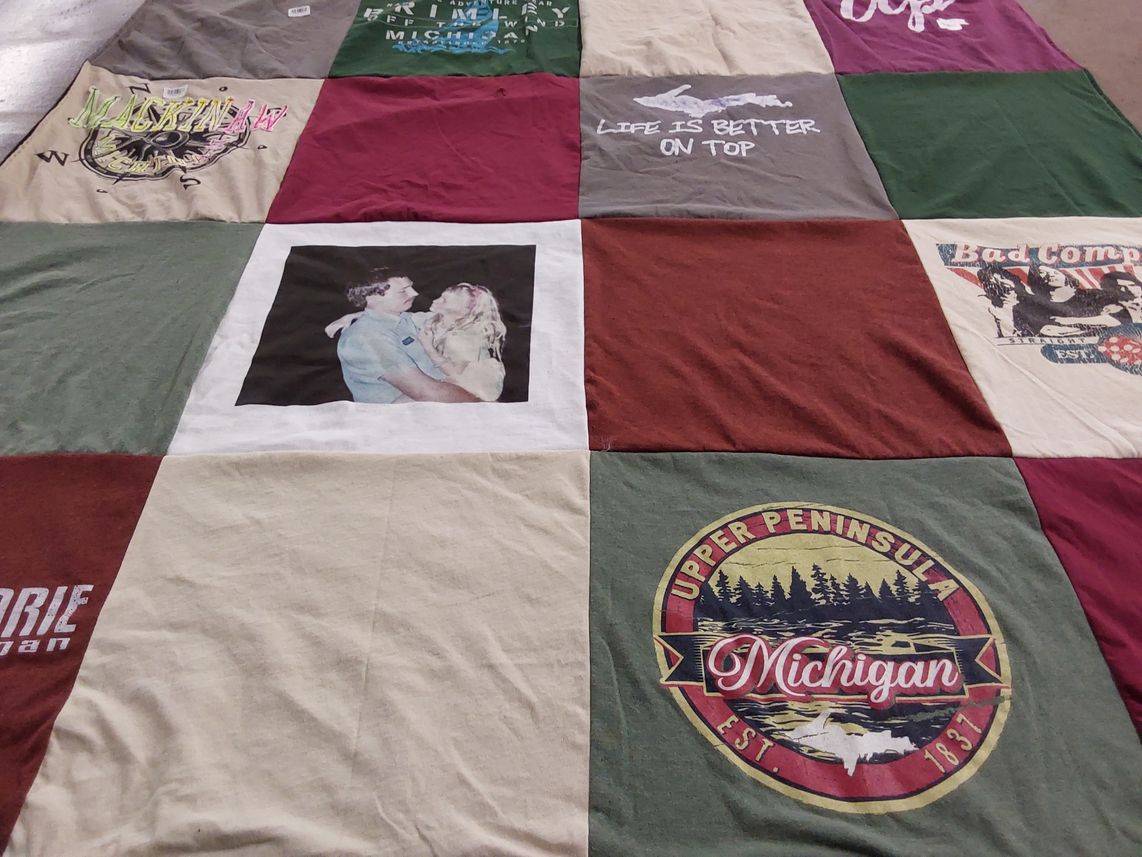 T-shirt quilt with outdoors, photography themes by Lori from FL