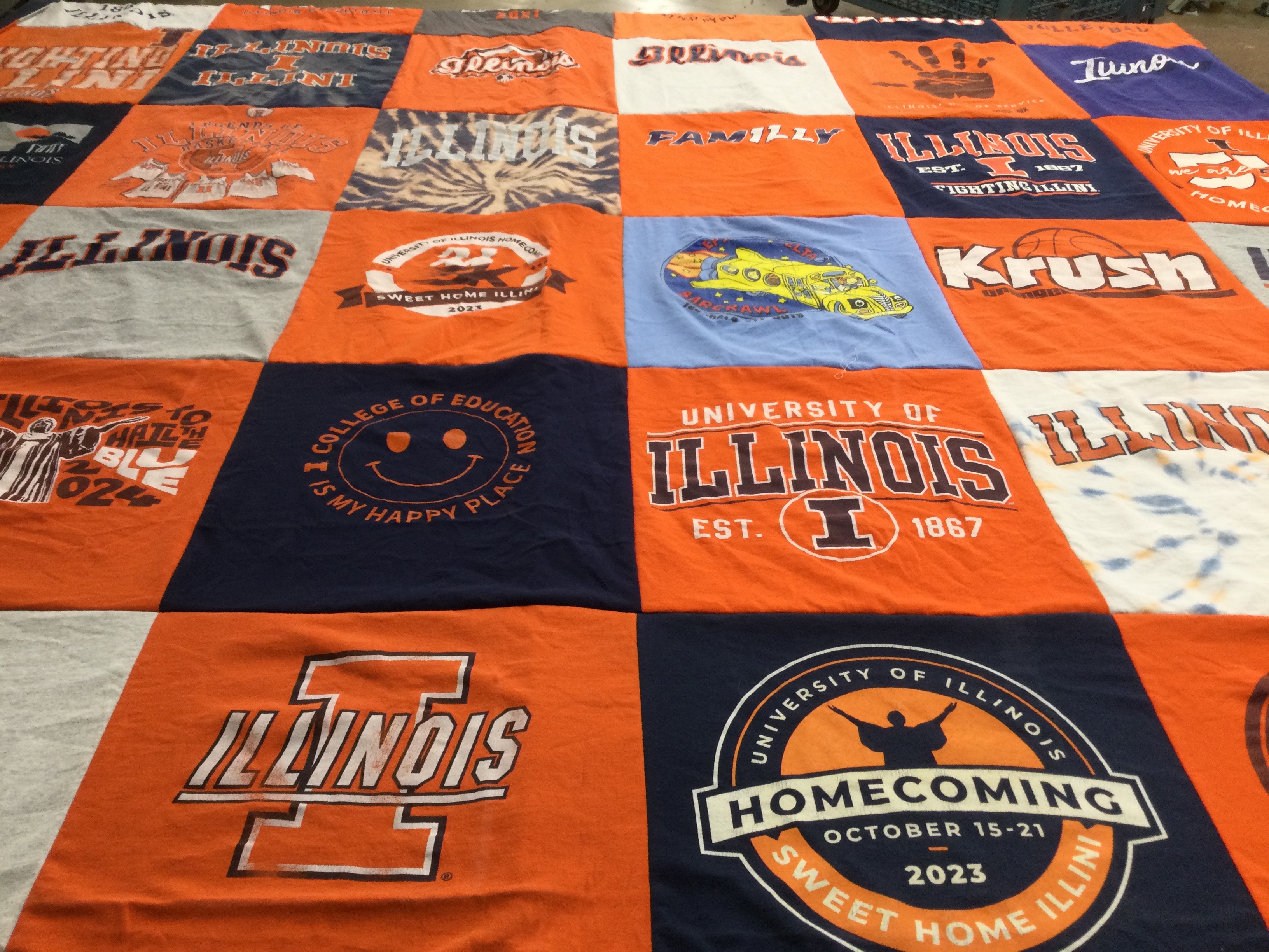 T-shirt quilt from university of illinois by Daniel from IL