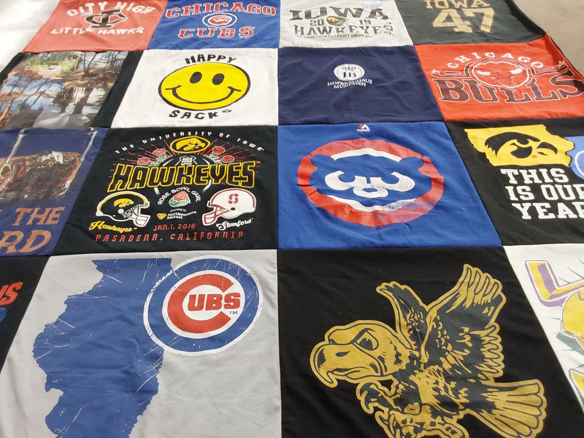 T-shirt quilt featuring chicago cubs, chicago bulls by Molly from IA