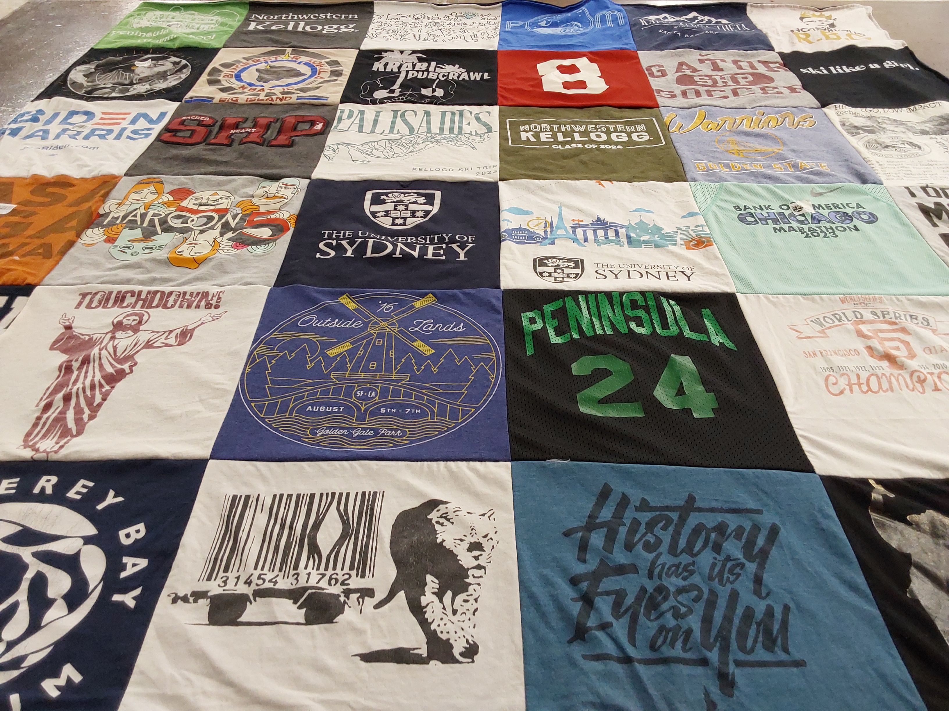 Custom Project Repat t-shirt quilt featuring shirts from the university of sydney.