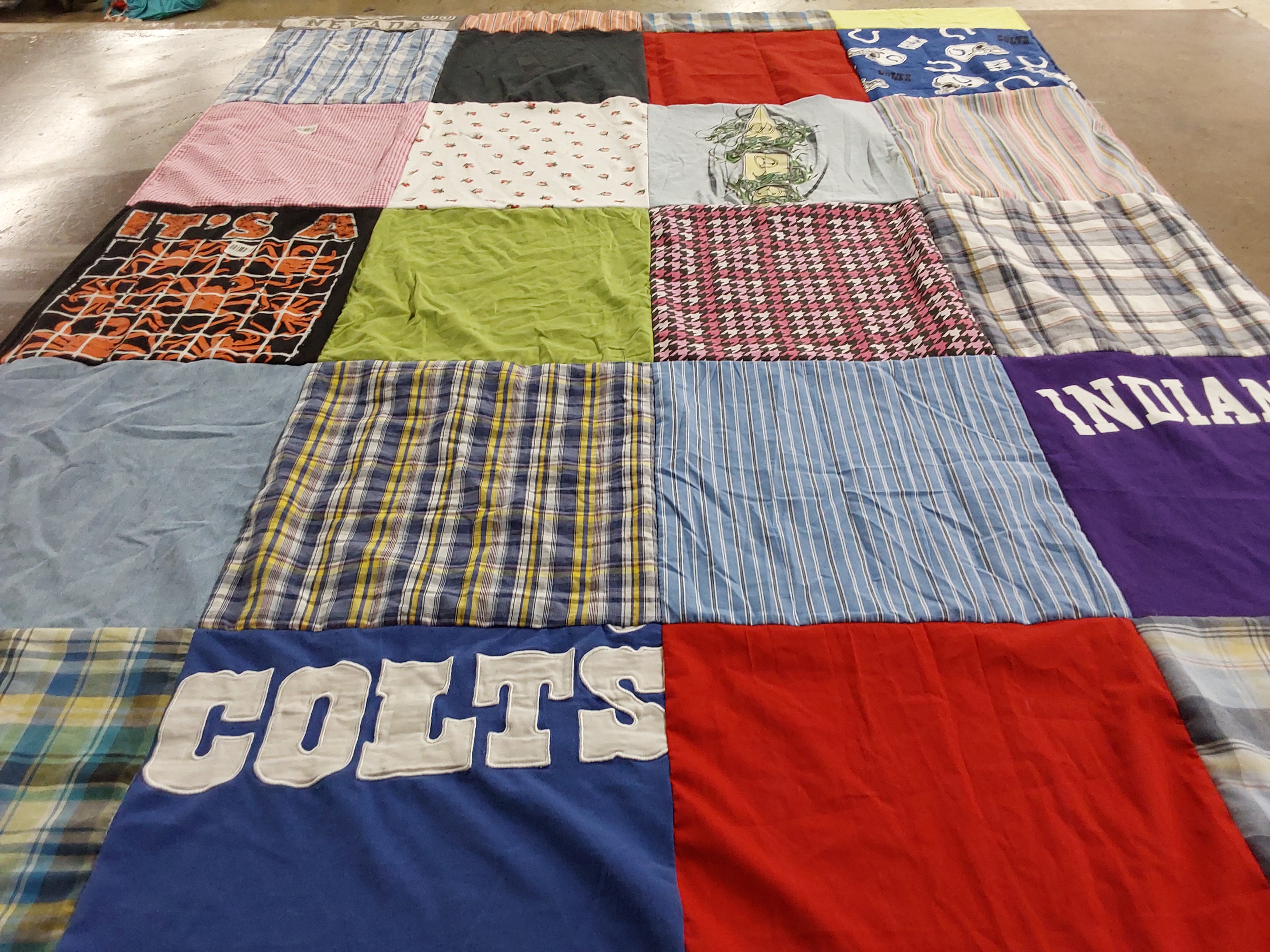 T-shirt quilt featuring indianapolis colts by Rebecca from IN