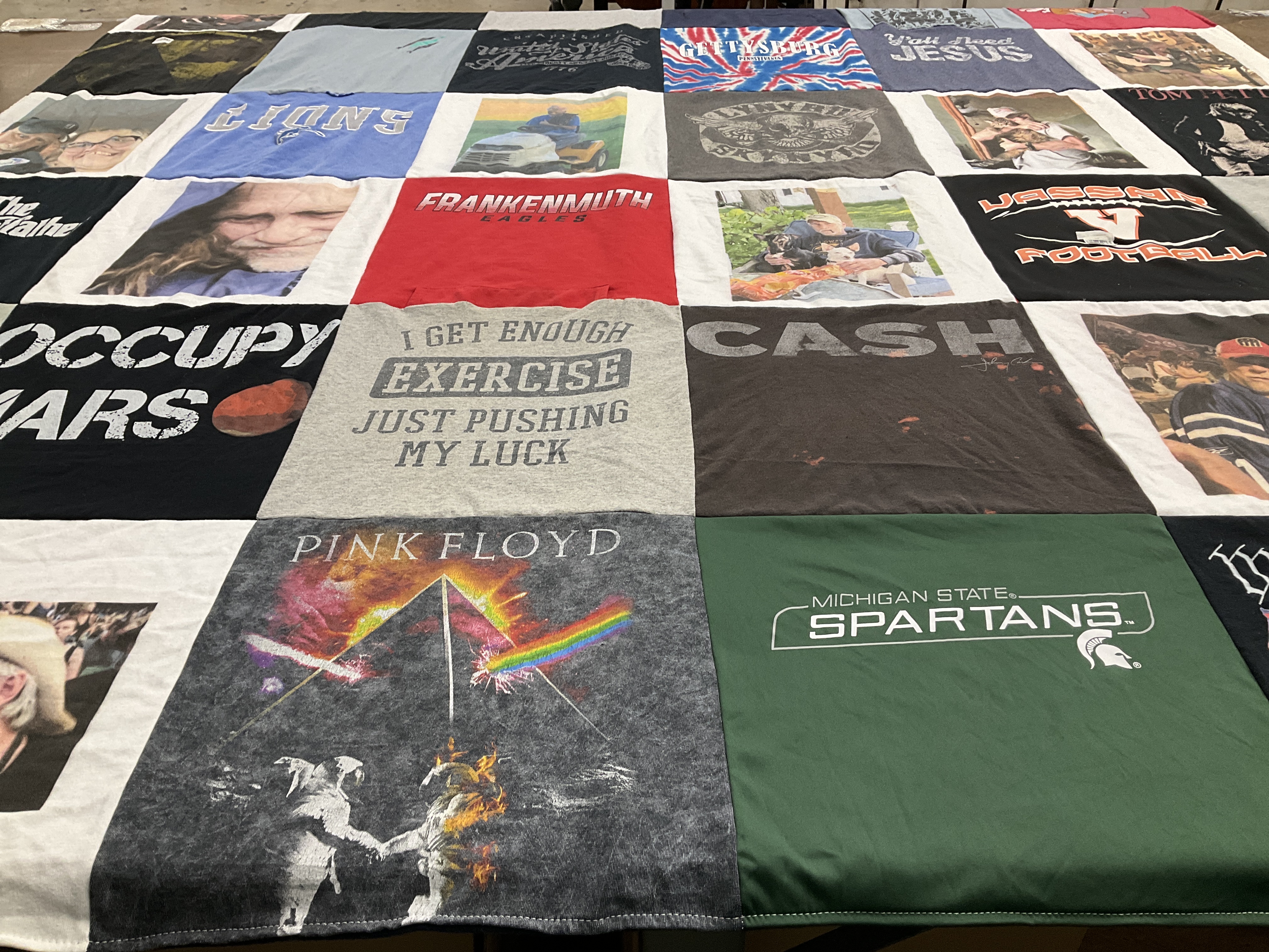 T-shirt quilt featuring michigan state spartans by Alice from MI