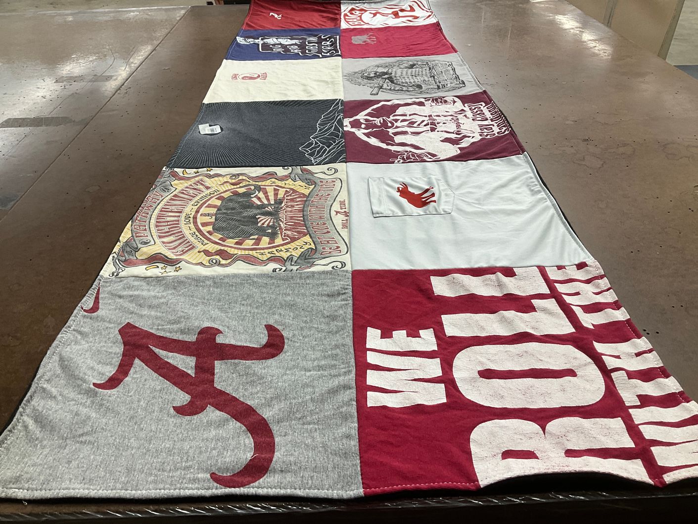 T-shirt quilt featuring alabama crimson tide by Andrew from CO