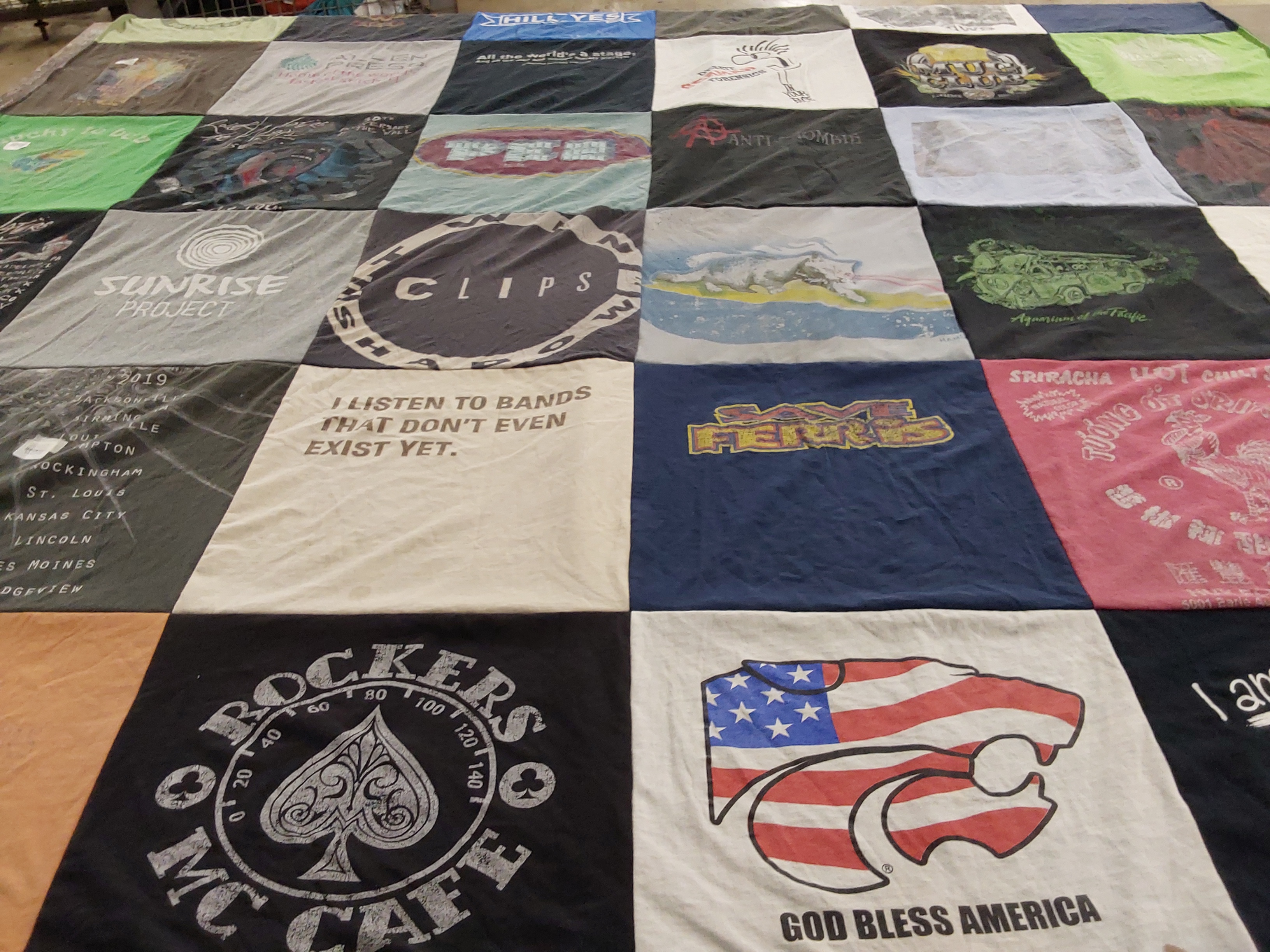 T-shirt quilt featuring kansas state university by Diamond from KS