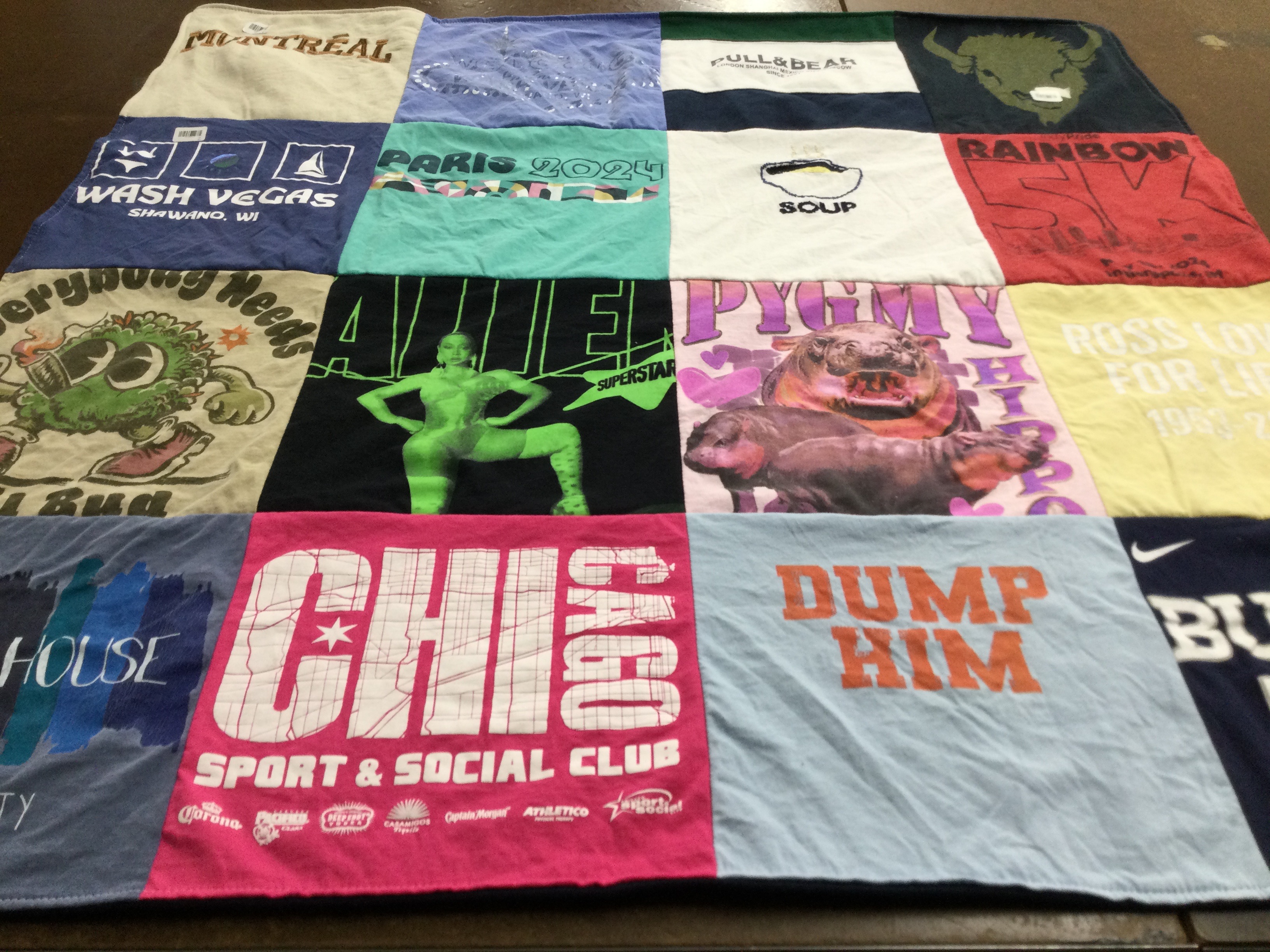 T-shirt quilt featuring chicago team by Jack from IL