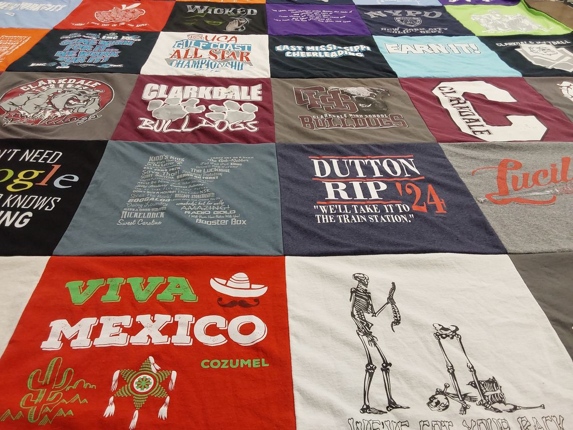 T-shirt quilt featuring clarkdale high school bulldogs by Kenny from MS