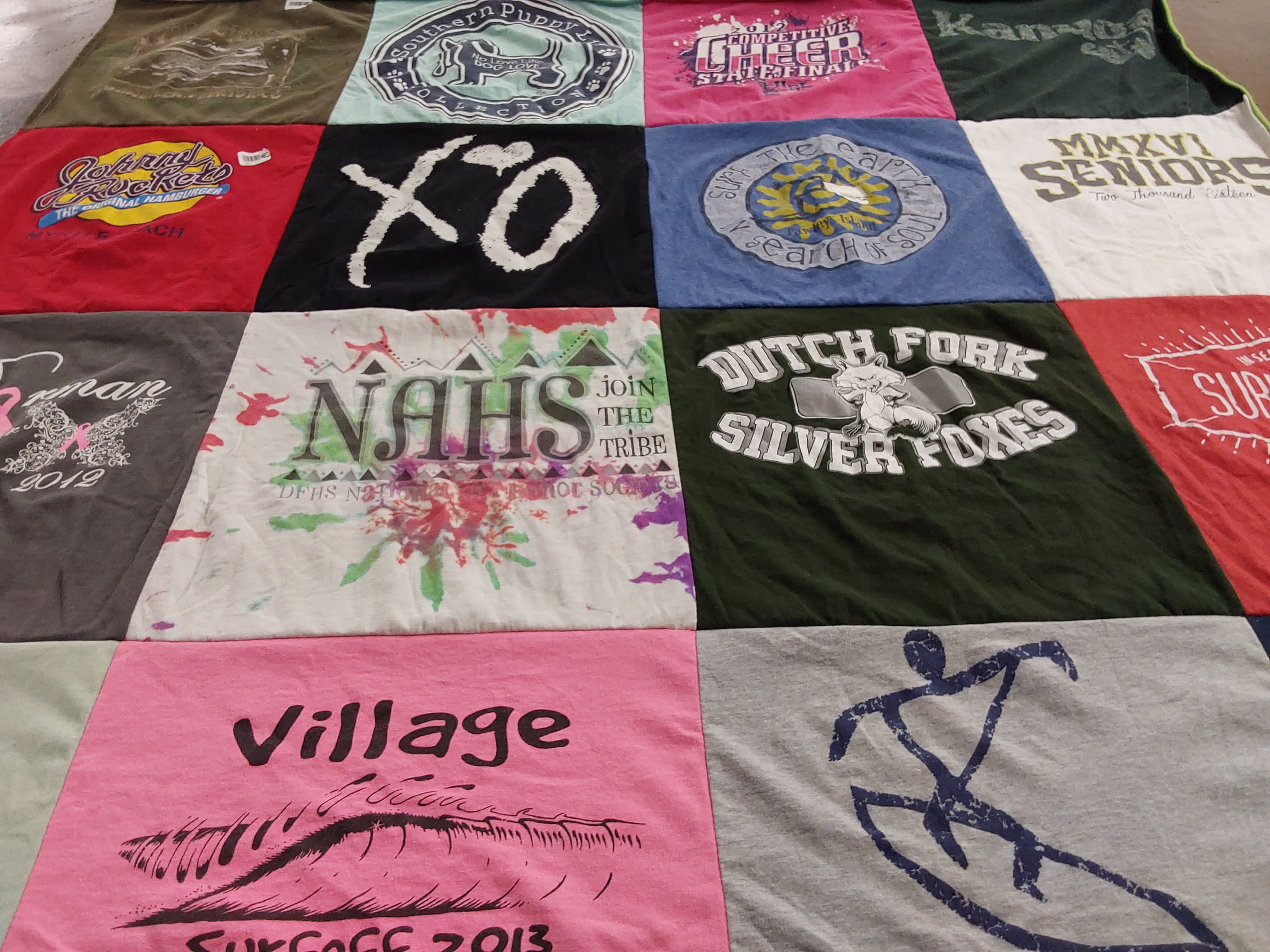 T-shirt quilt featuring dutch fork silver foxes by Stan from SC