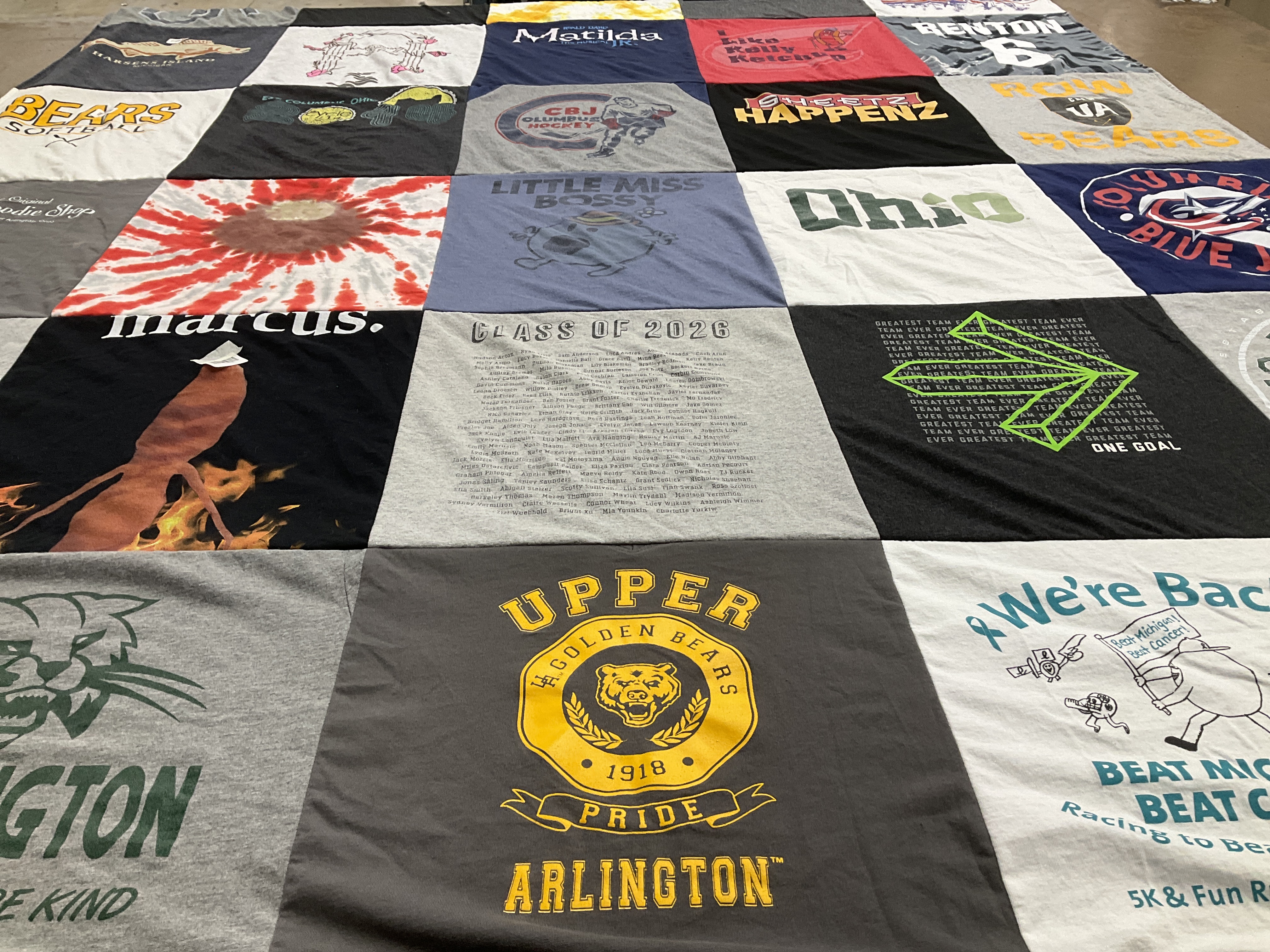 T-shirt quilt featuring golden bears by Katharine from OH