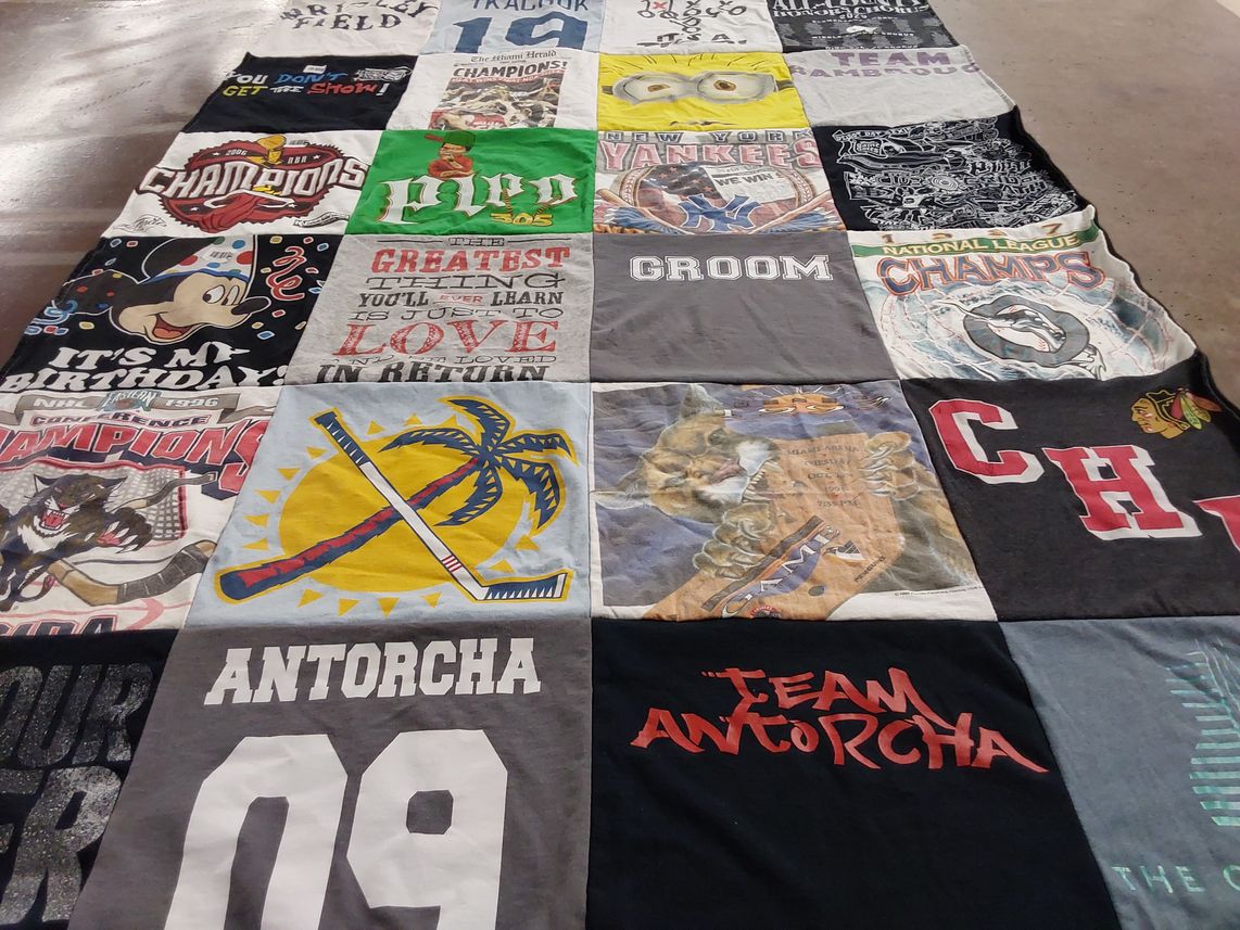 T-shirt quilt with sports, birthdays themes by Ramiro from FL