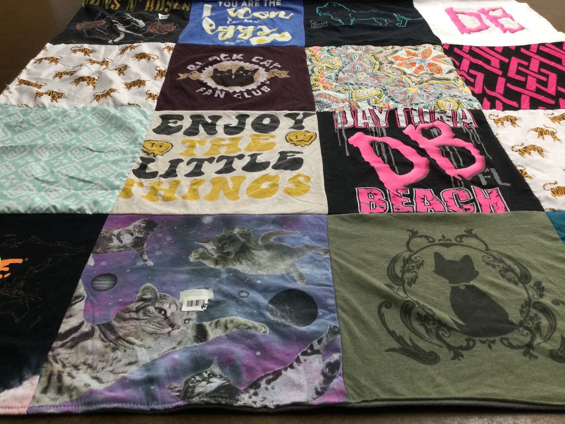 T-shirt quilt with cats, beach themes by Crystal from MA