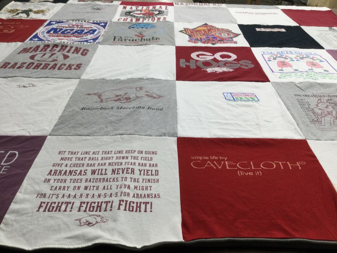 T-shirt quilt featuring university of arkansas razorbacks by Jada from AR