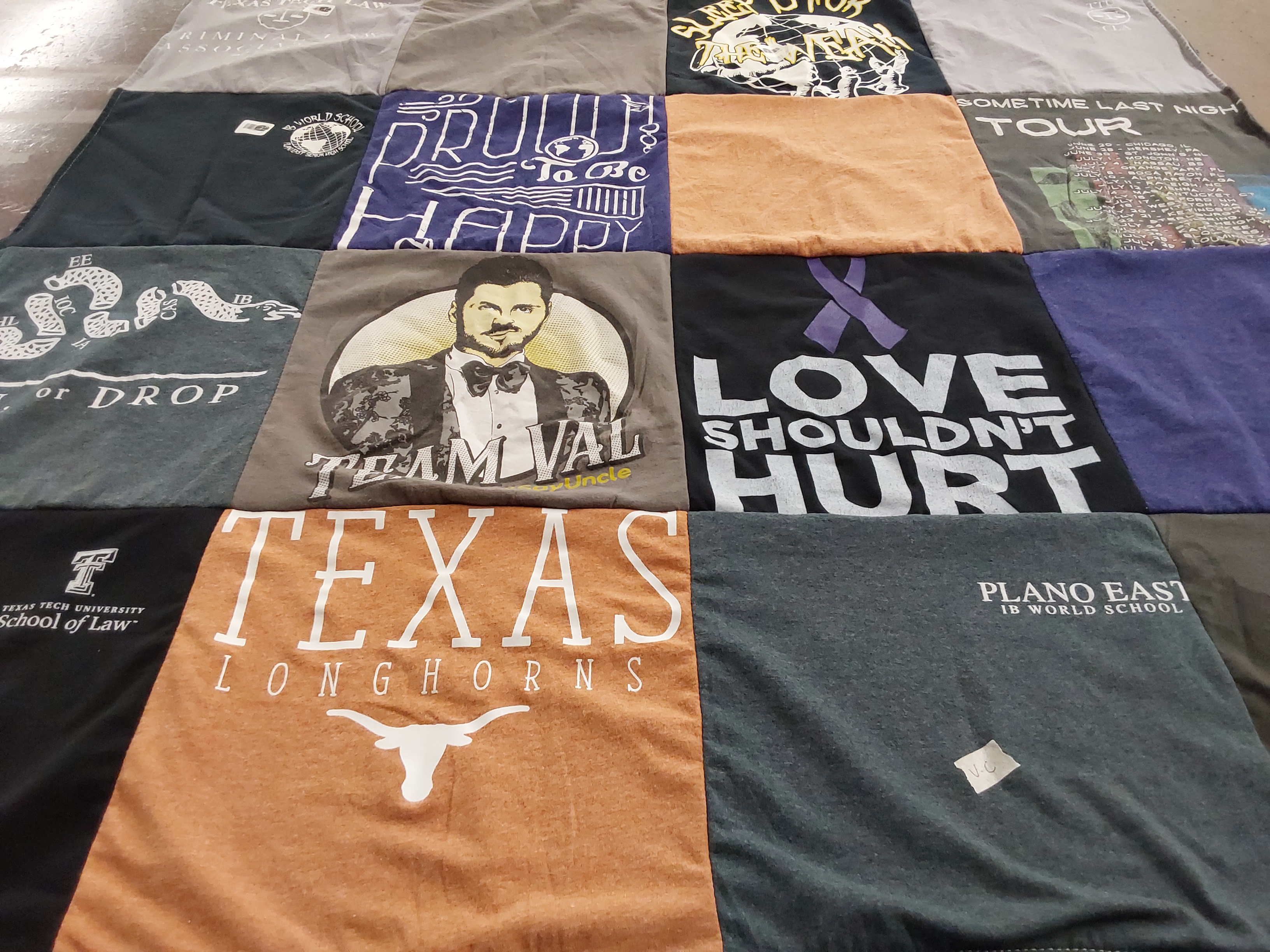 T-shirt quilt featuring texas longhorns by Nataliya from TX