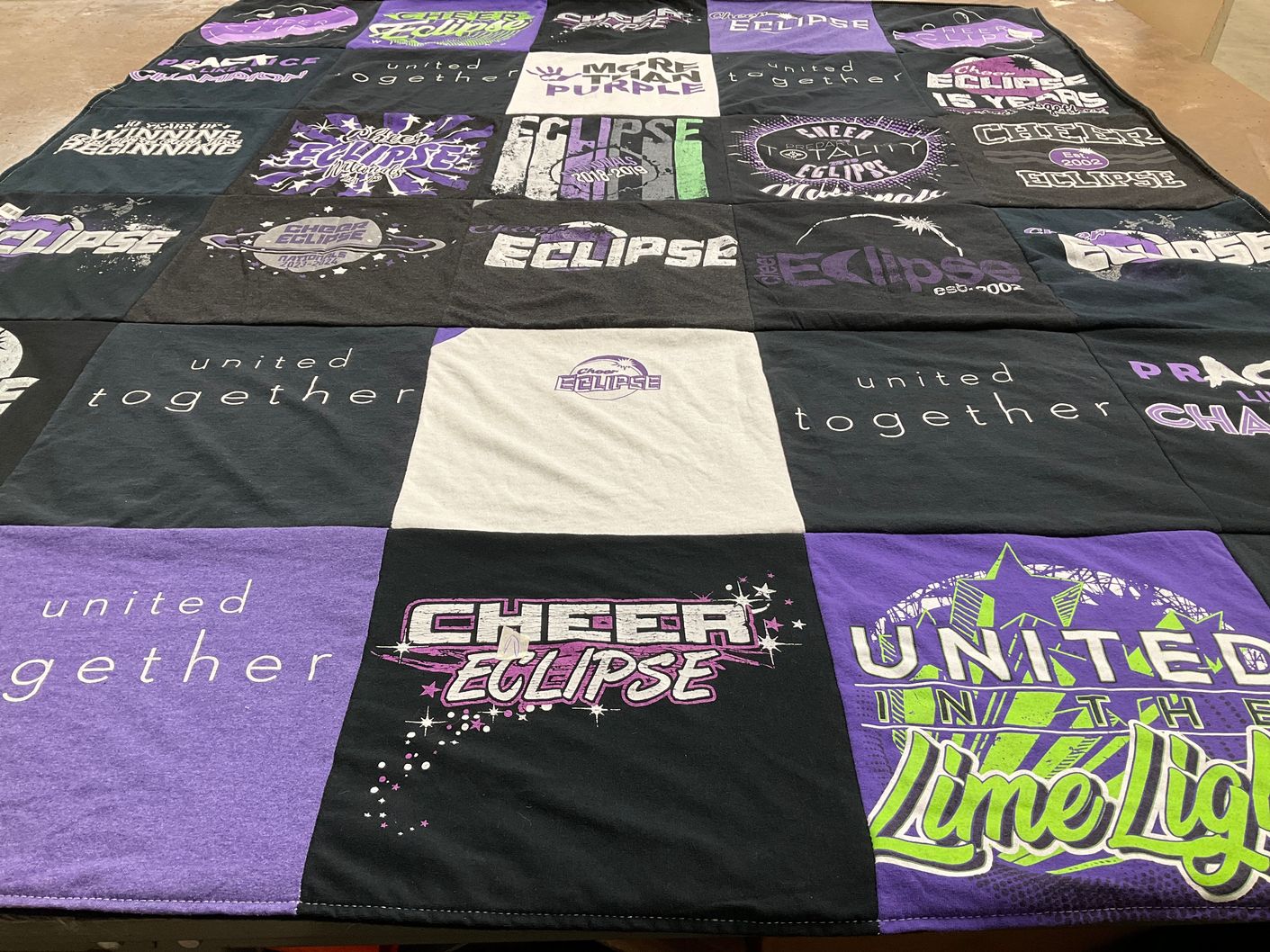 T-shirt quilt with cheerleading, team spirit themes by lindsay from KS