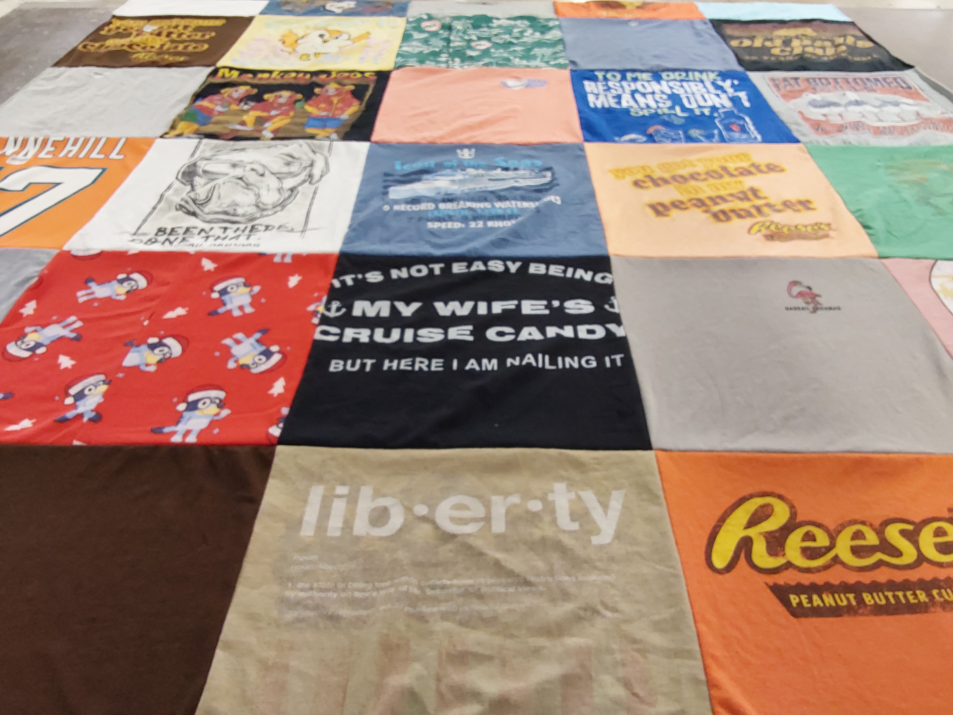 T-shirt quilt with candy, peanut butter themes by Vincent from DE