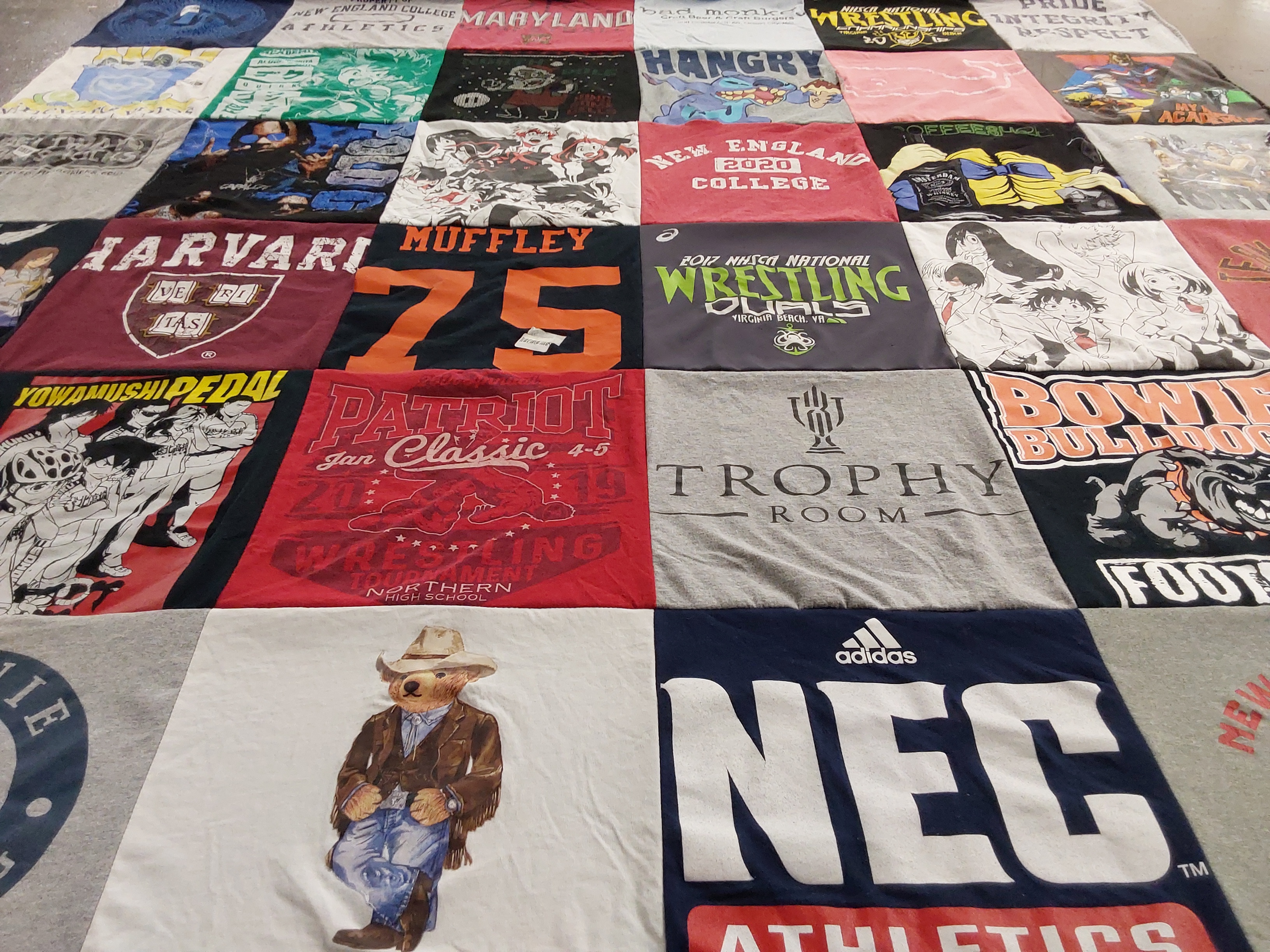 T-shirt quilt featuring bowie bulldogs by Barry from MD