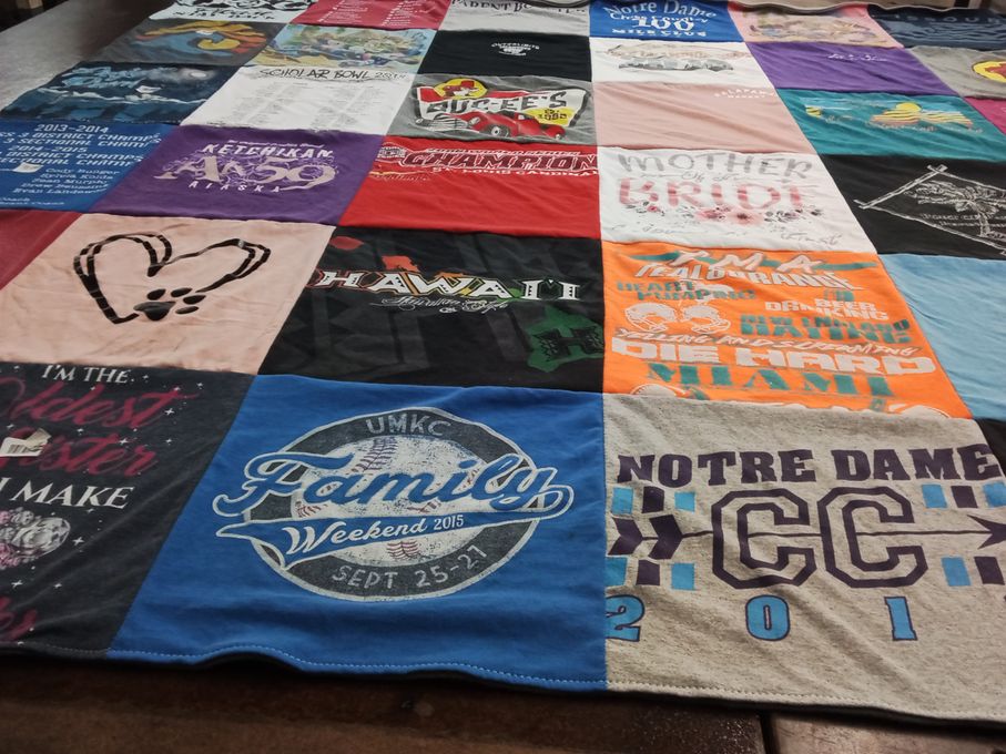 T-shirt quilt from university of missouri-kansas city, notre dame university by Palmi from MO