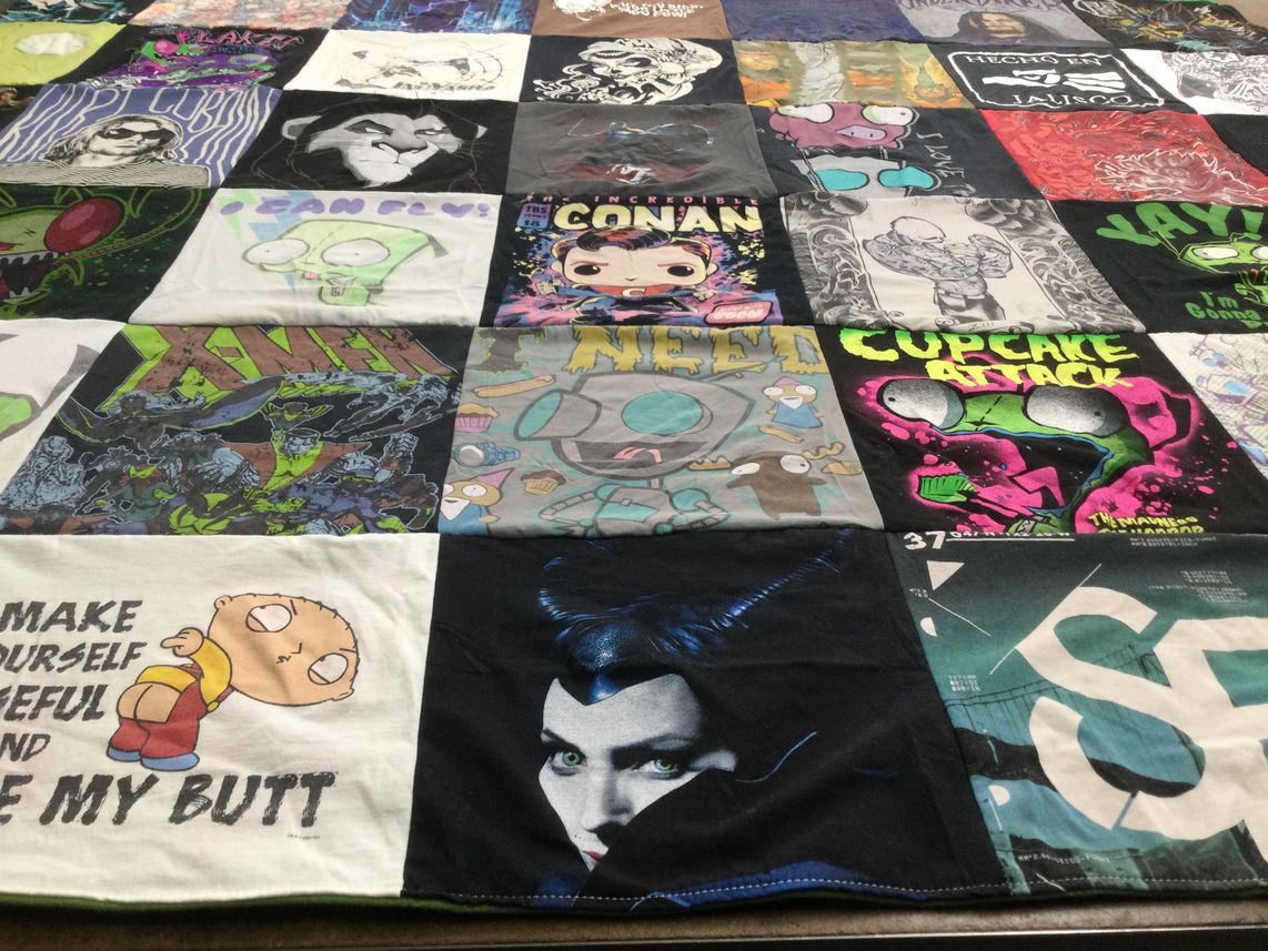 T-shirt quilt with comics, cartoons themes by Jose from WA