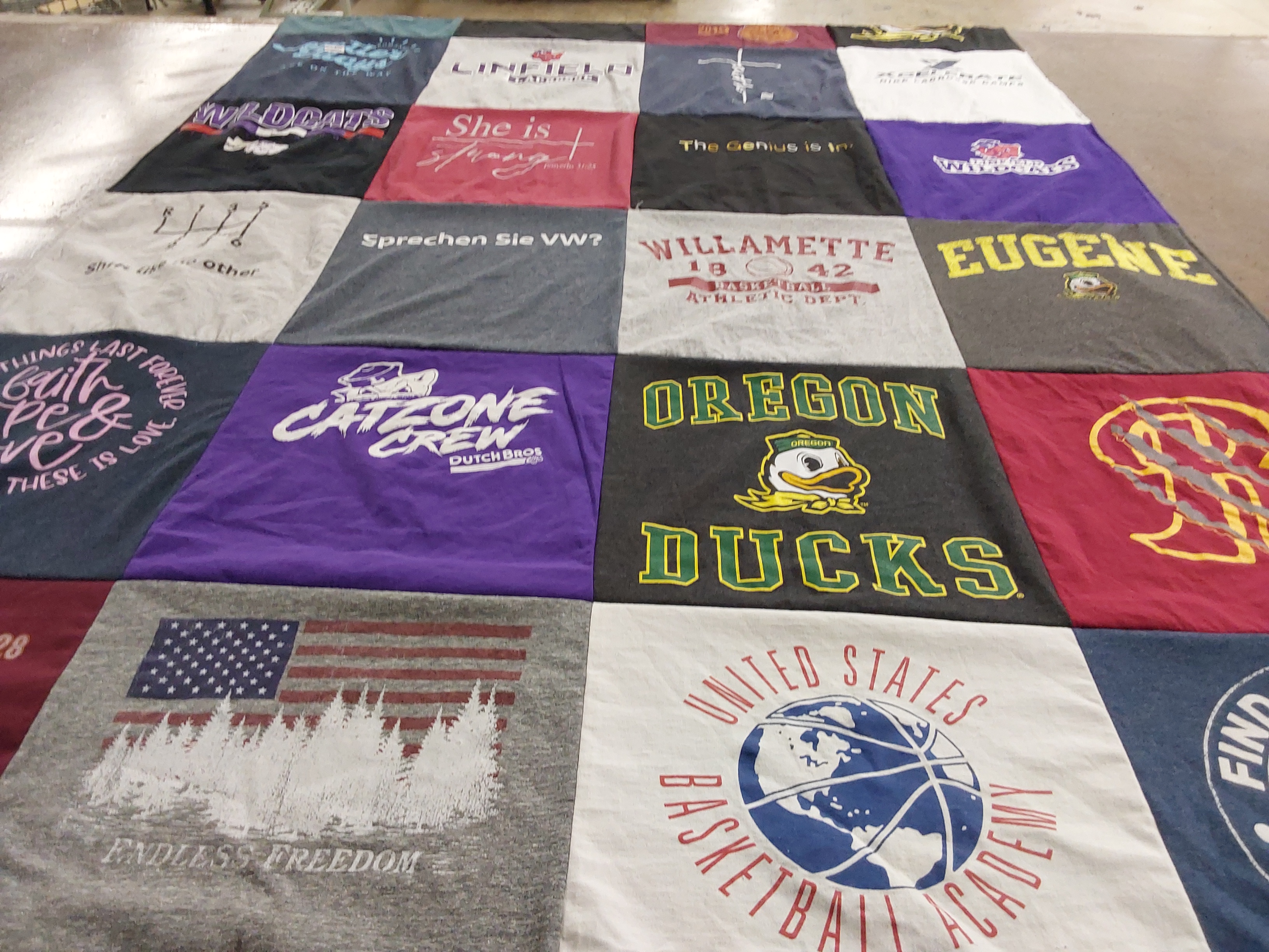 T-shirt quilt featuring oregon ducks by Dianna from OR