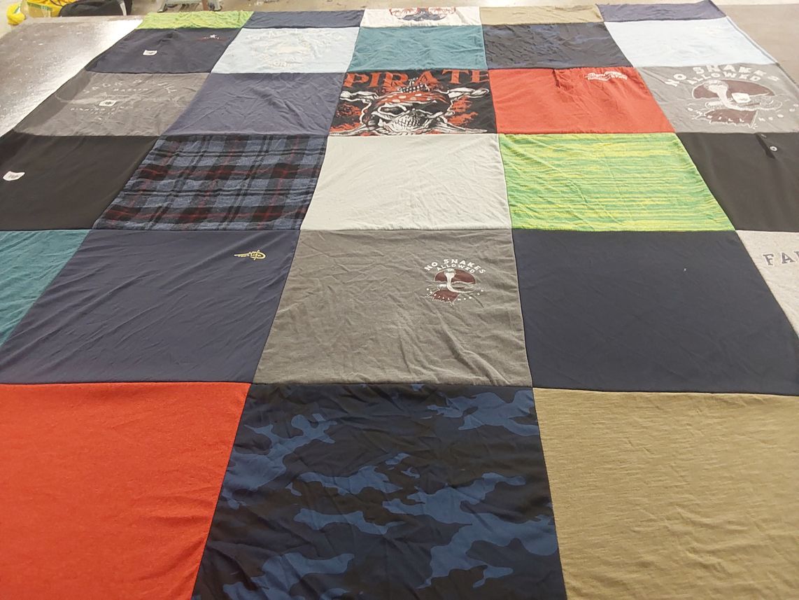 T-shirt quilt by Phyllis from IL