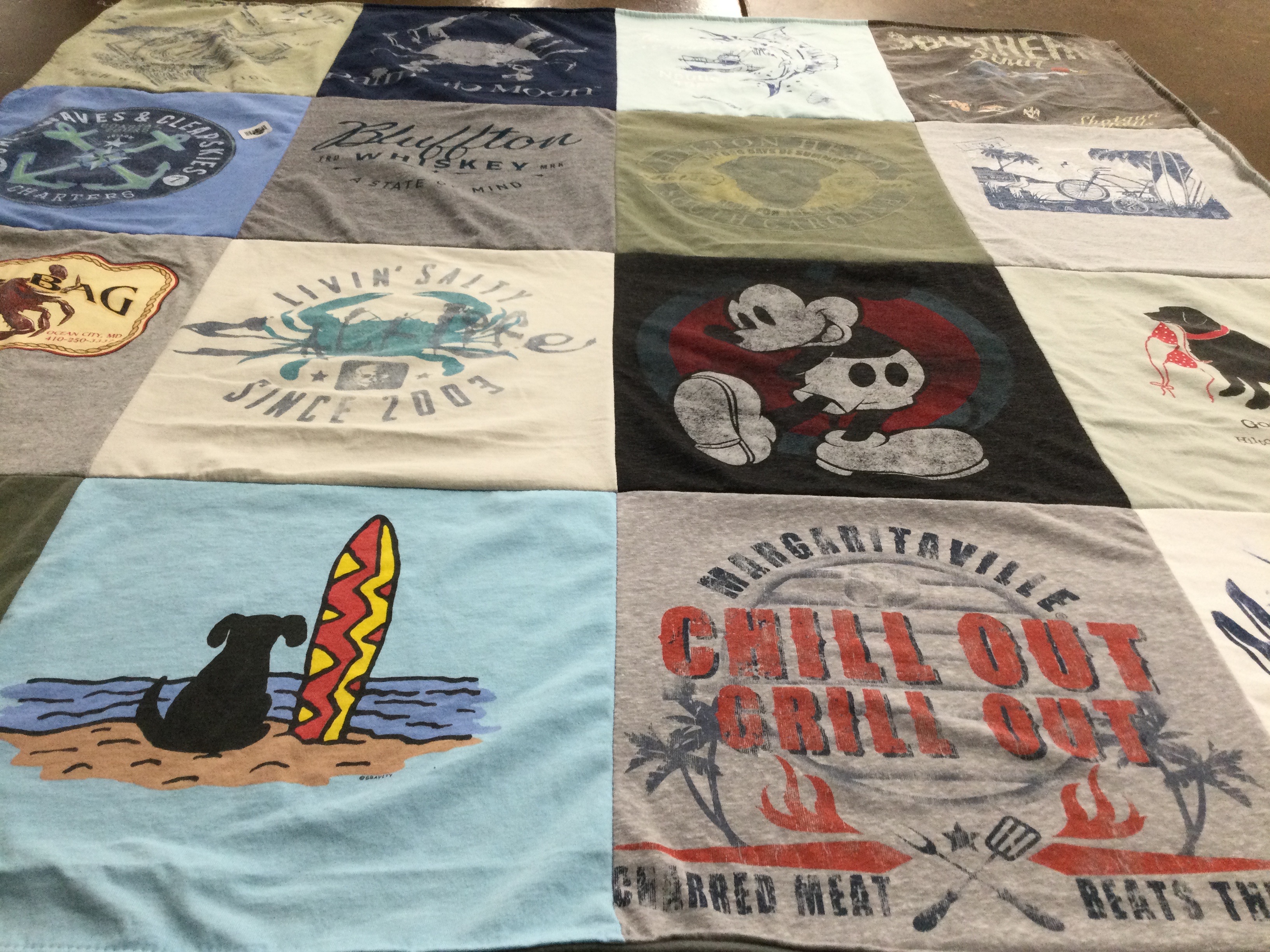 T-shirt quilt with beach, dogs themes by MICHELE from NY